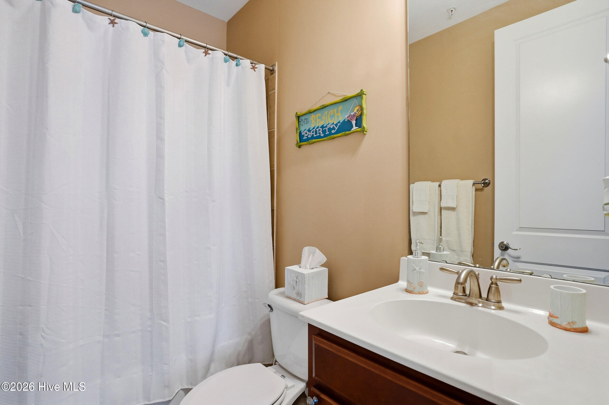 100551957 | Photo 28