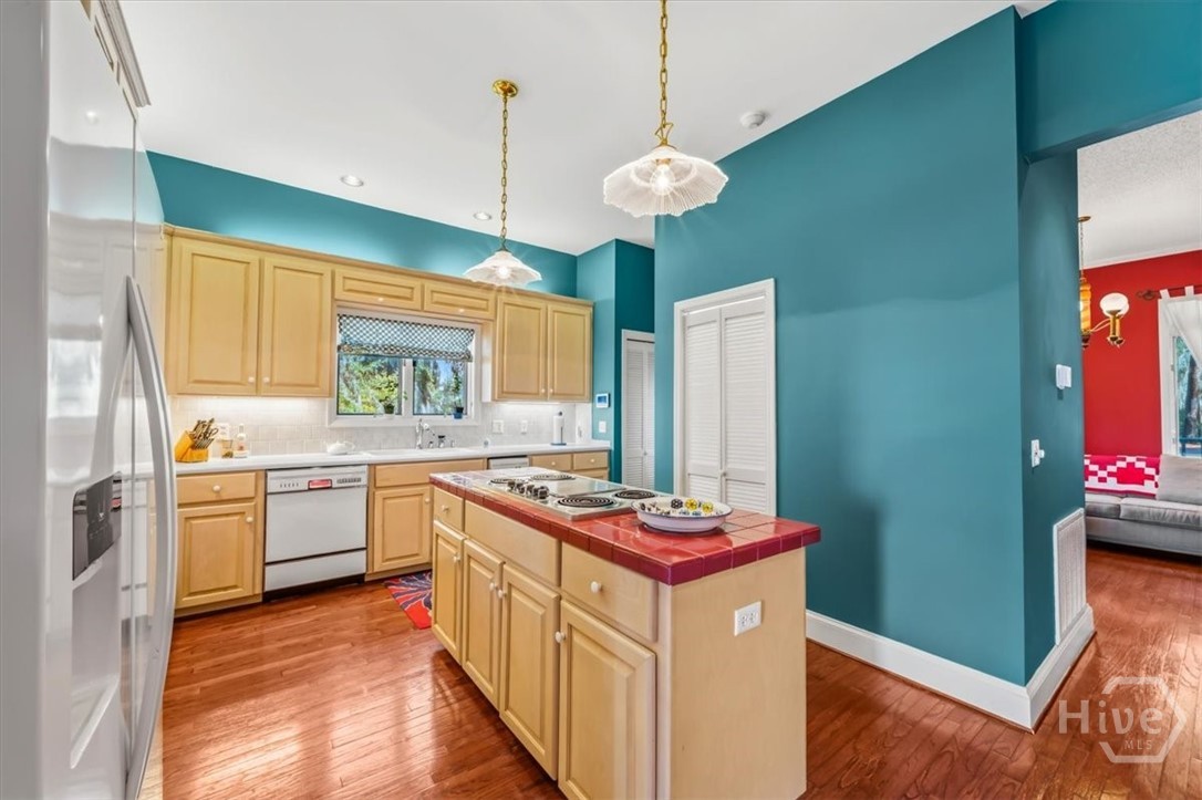 Kitchen Island view.