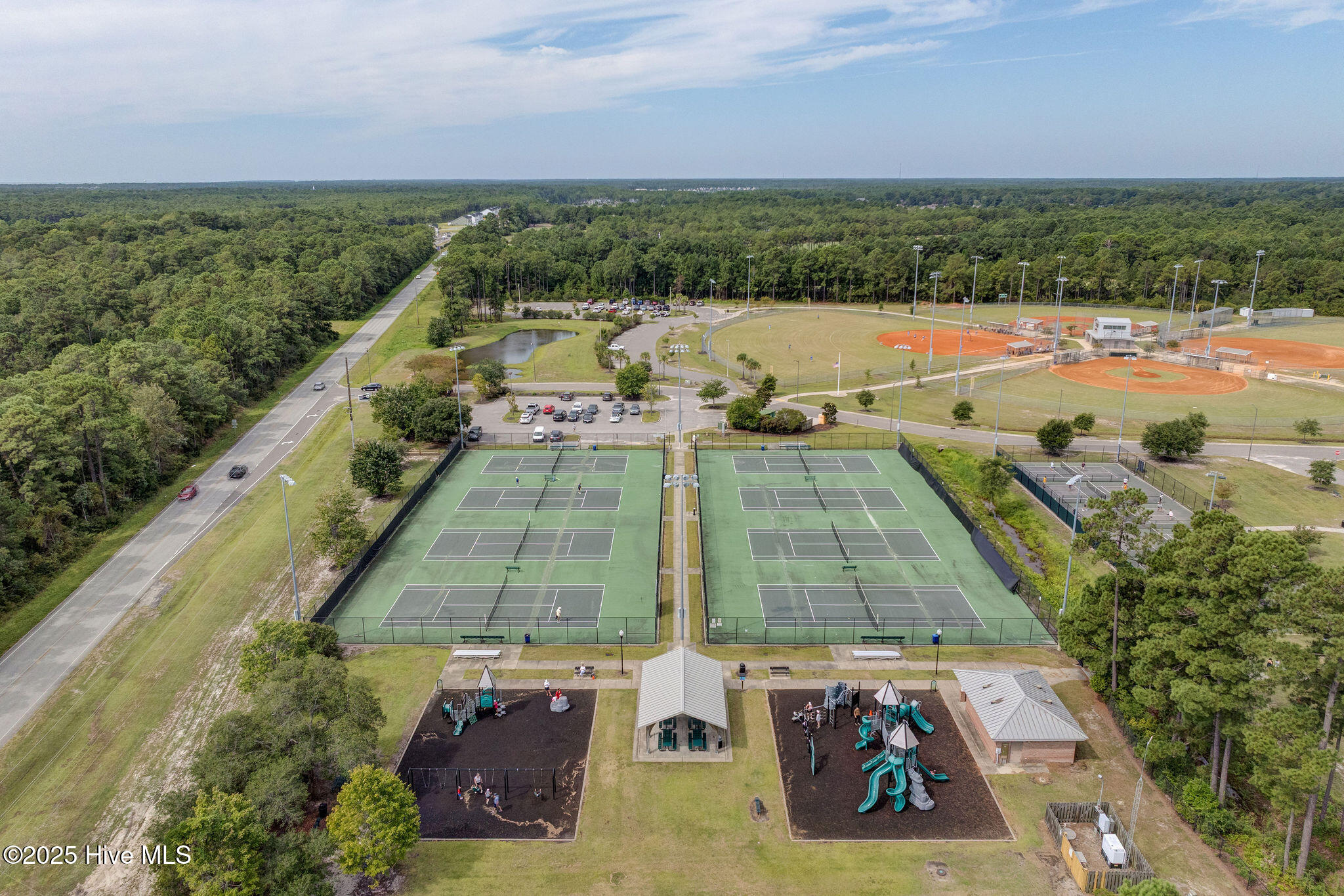 100530033 | Photo 31