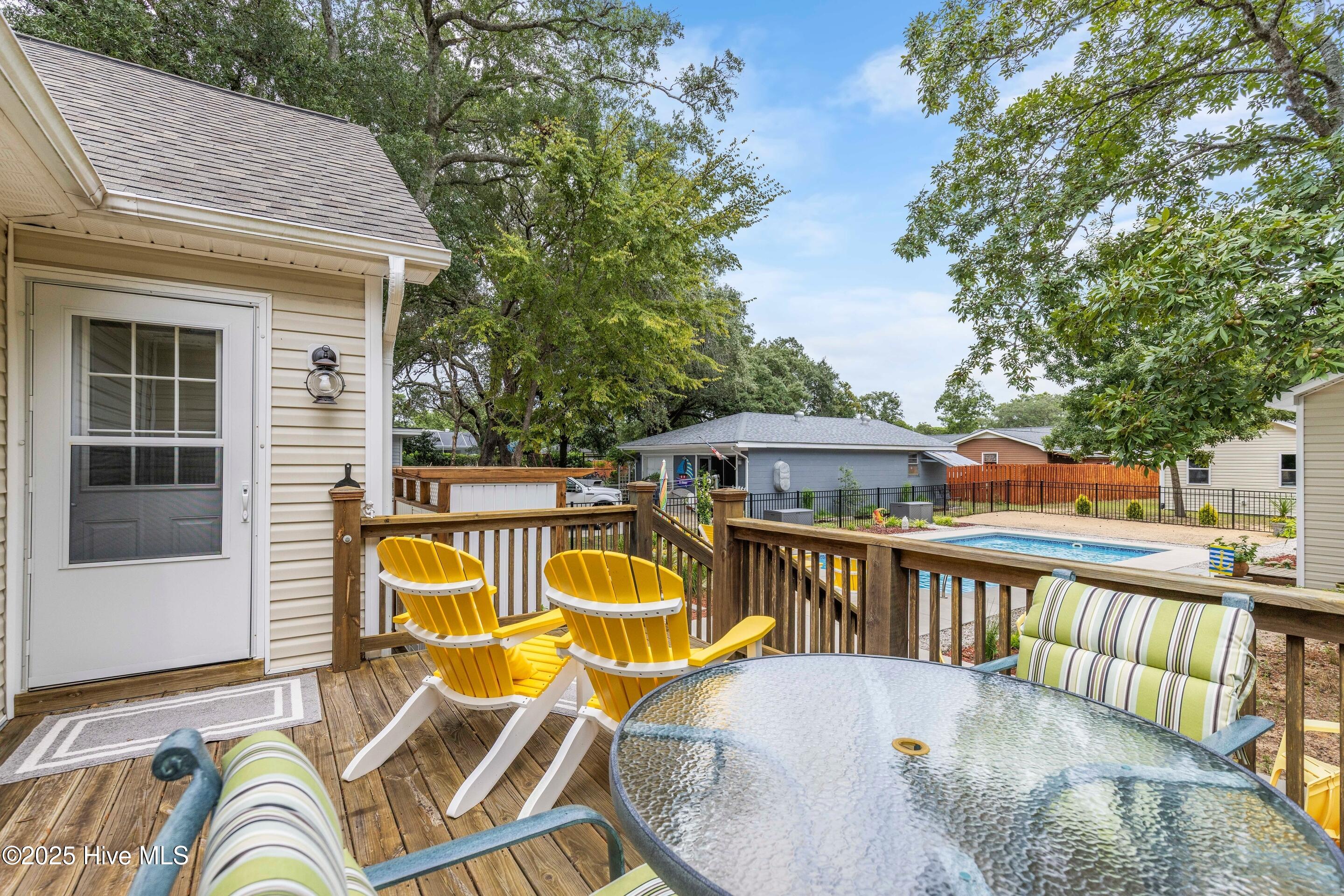 100526521 | Photo 44