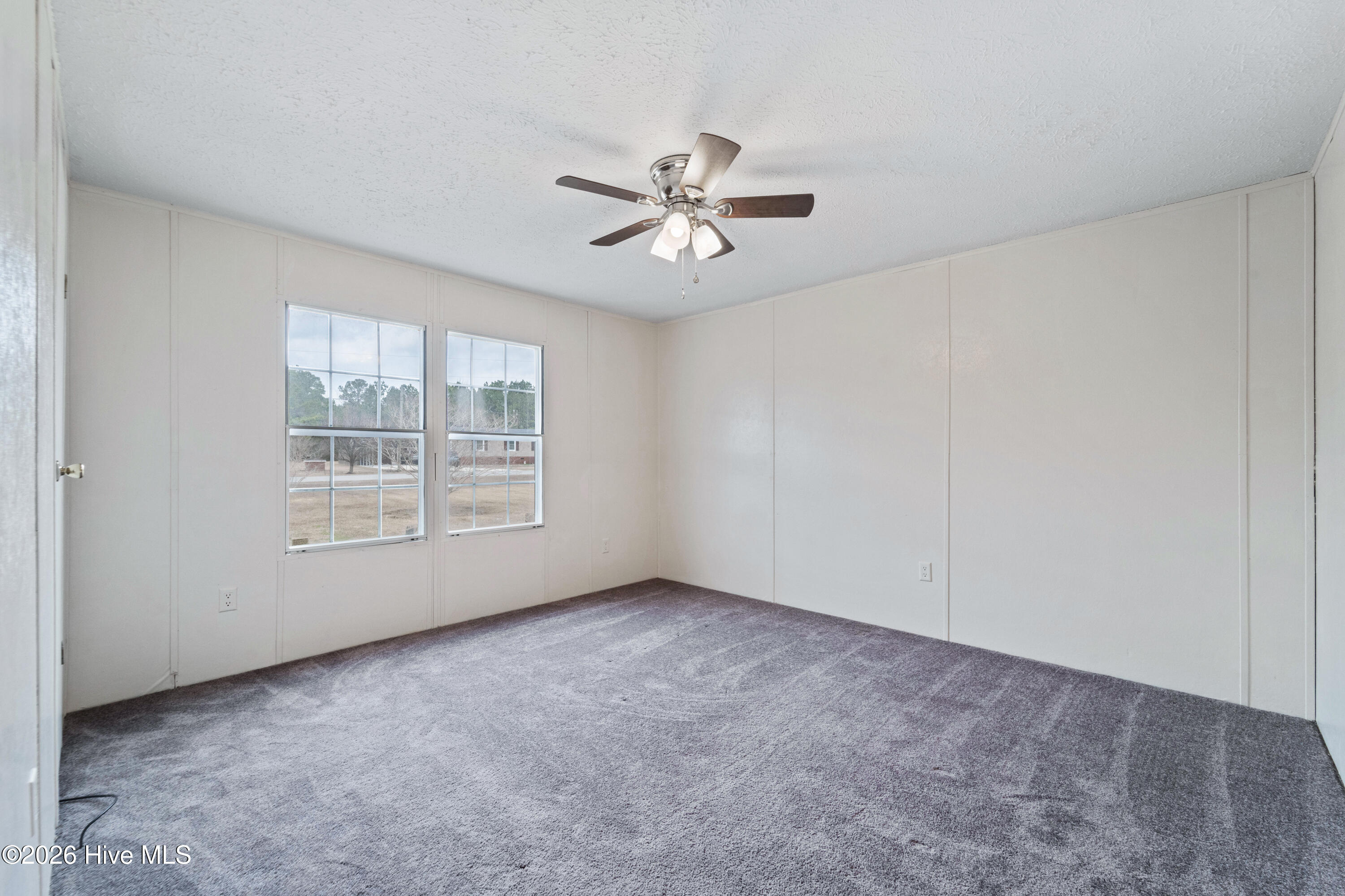 100556761 | Photo 15