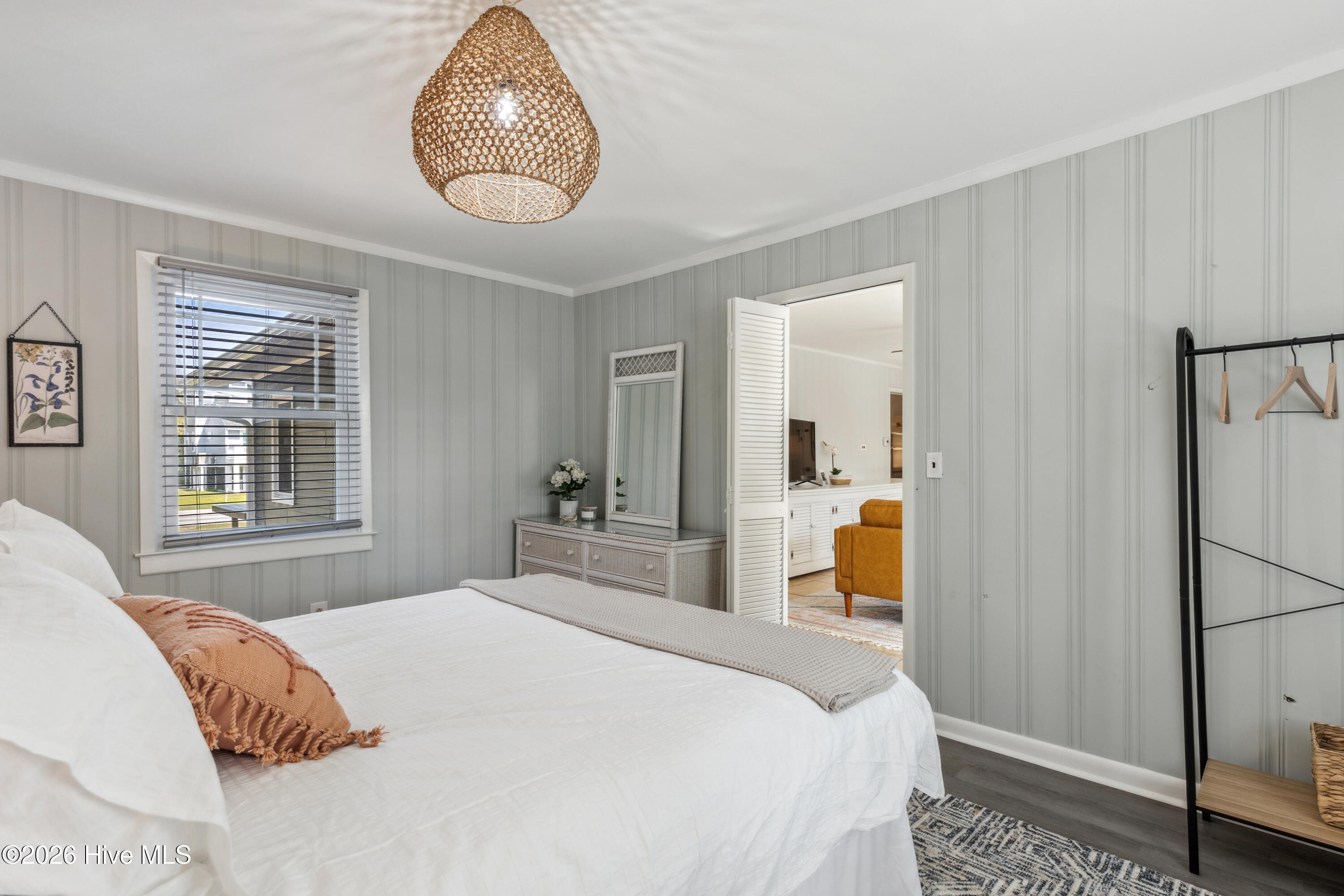 100569125 | Photo 42