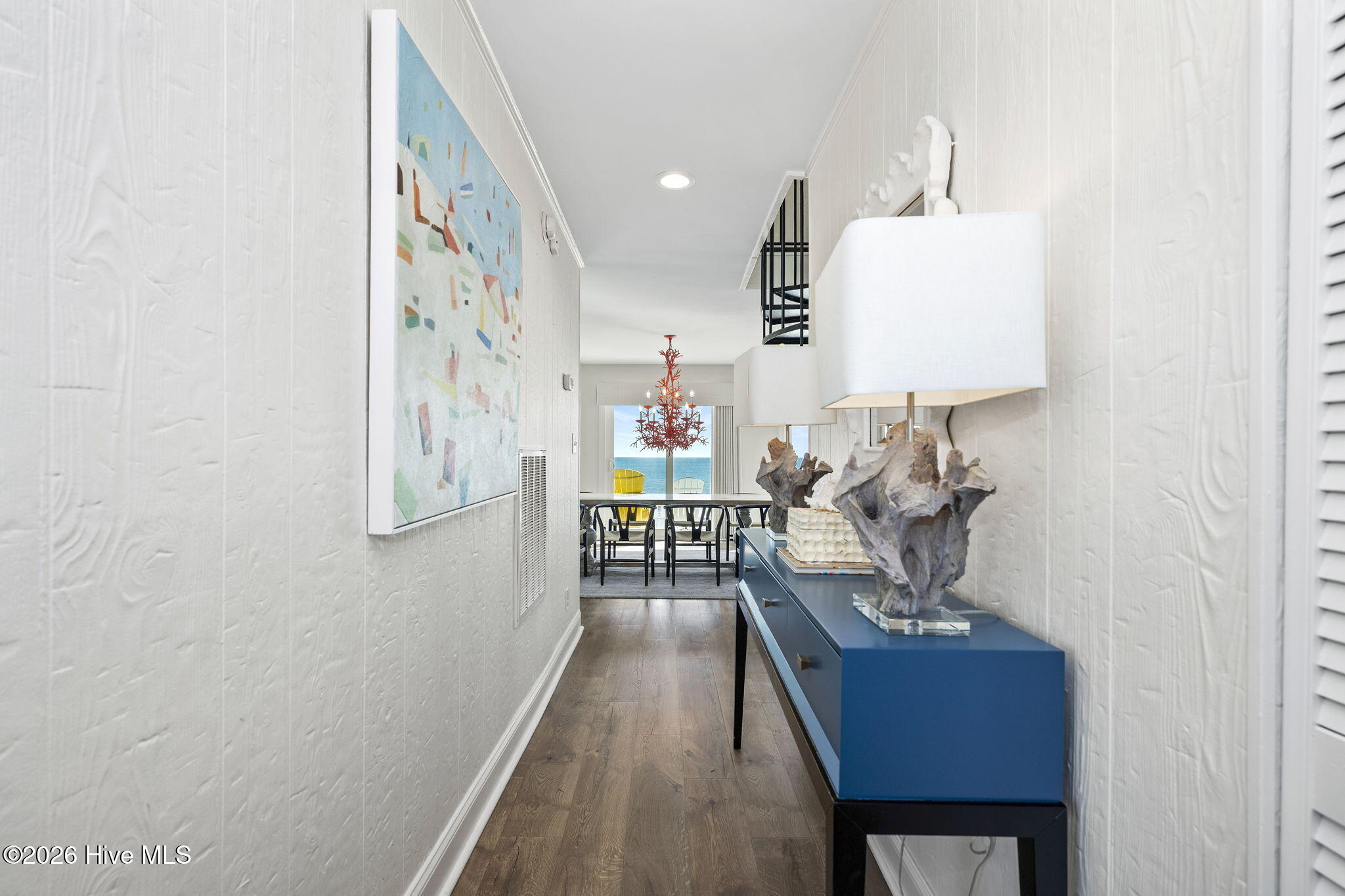 100552942 | Photo 22