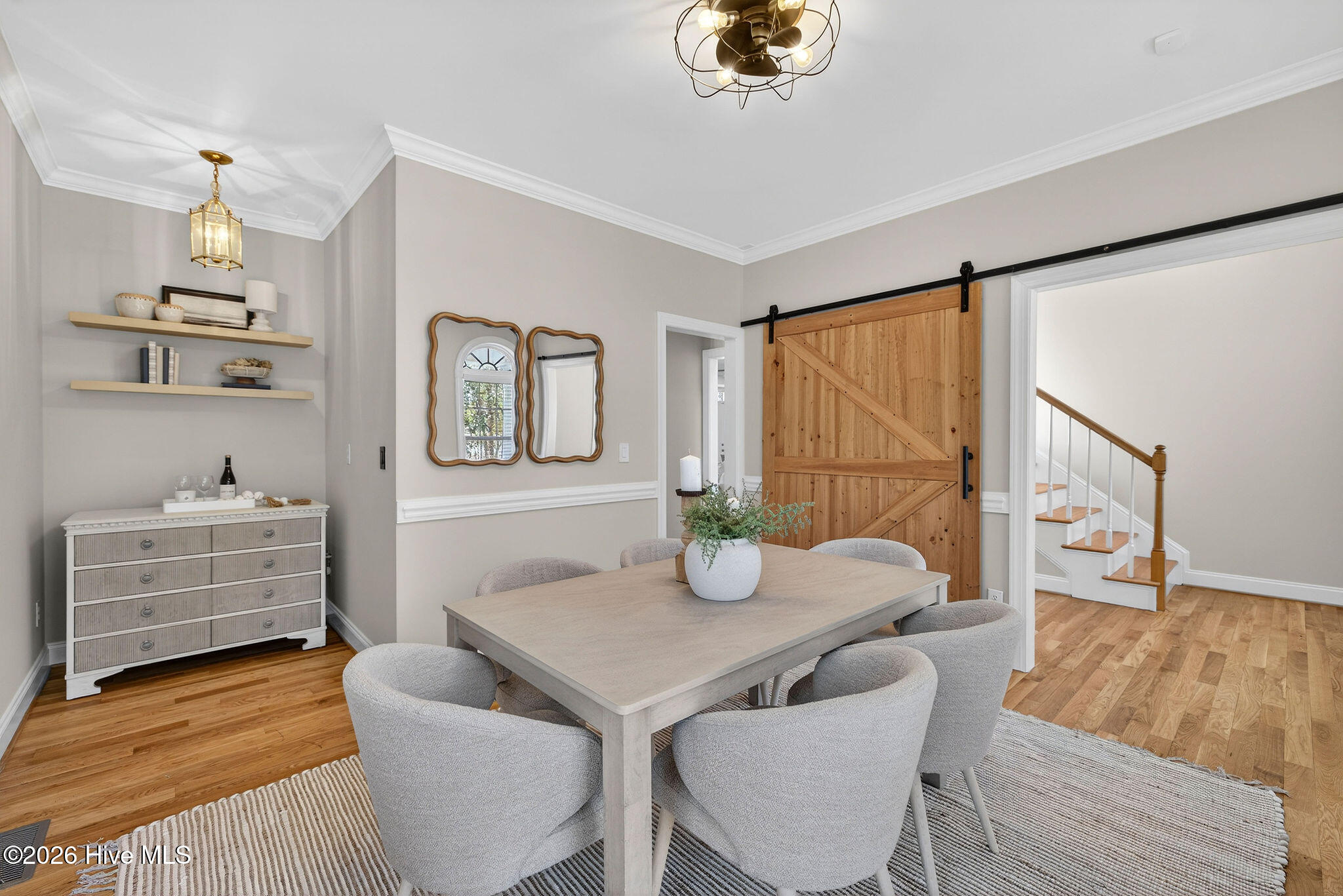 100554466 | Photo 19