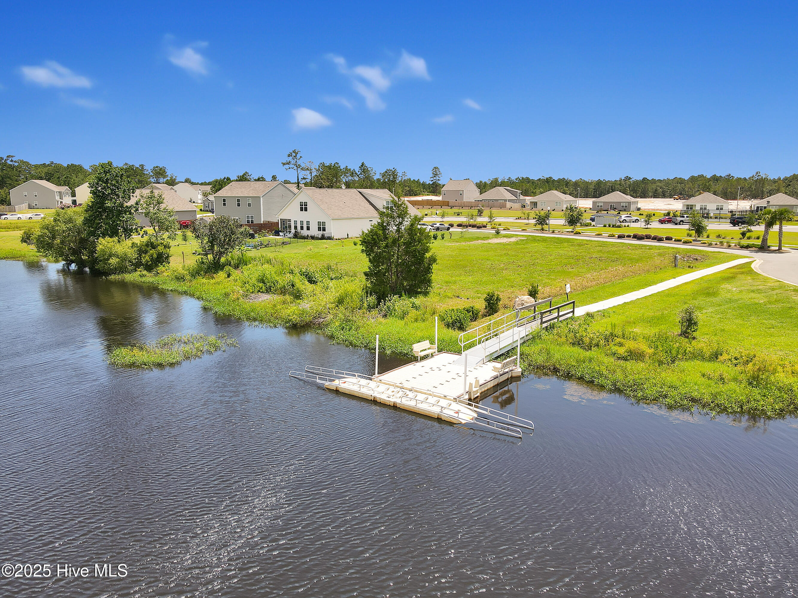 100547068 | Photo 53