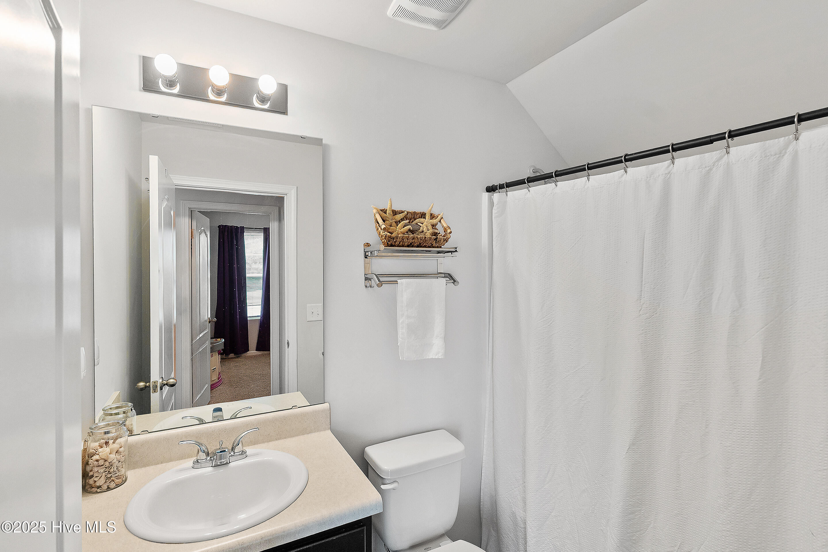 100510114 | Photo 12