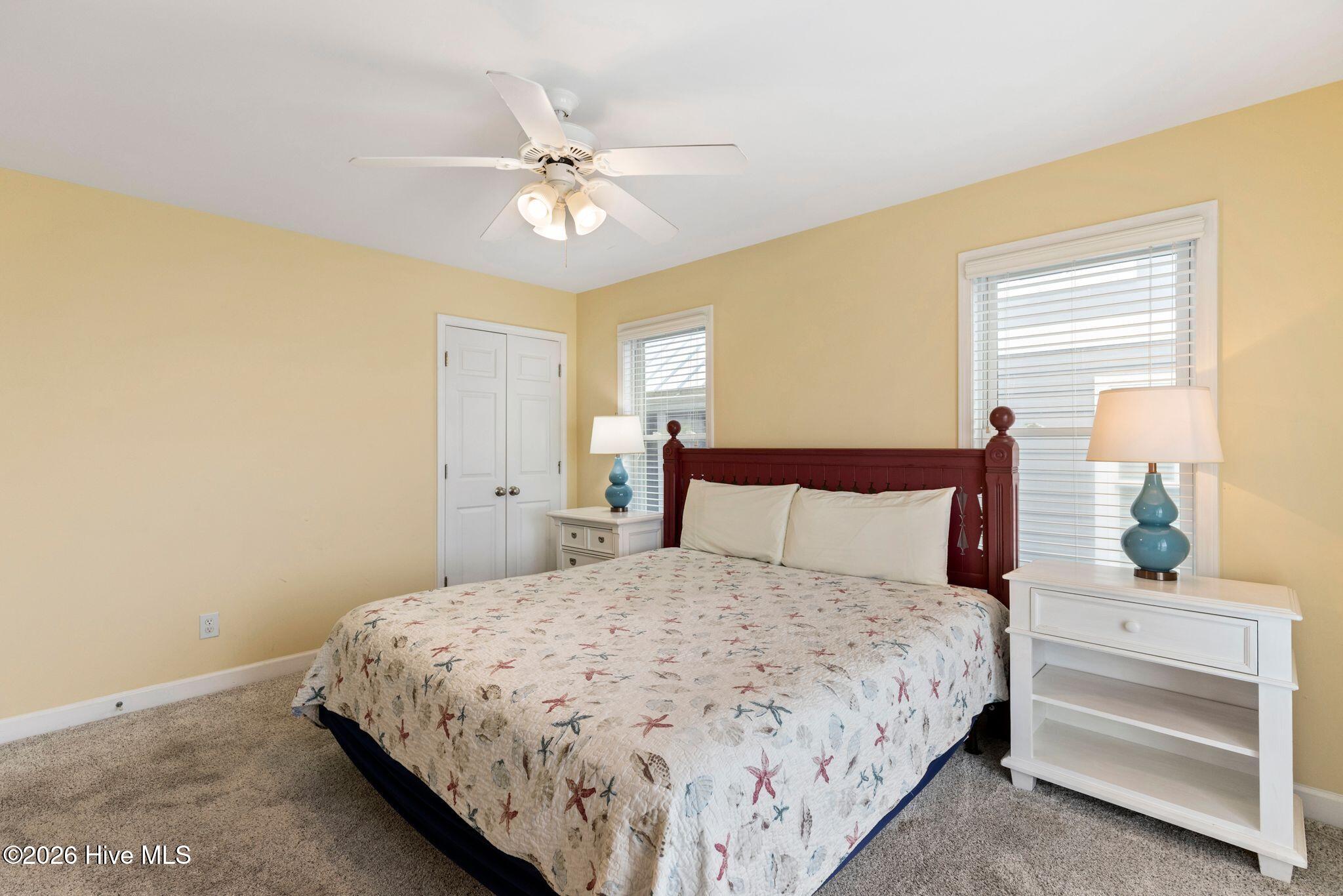 100570292 | Photo 32