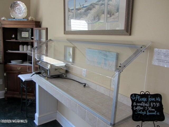 100557980 | Photo 16