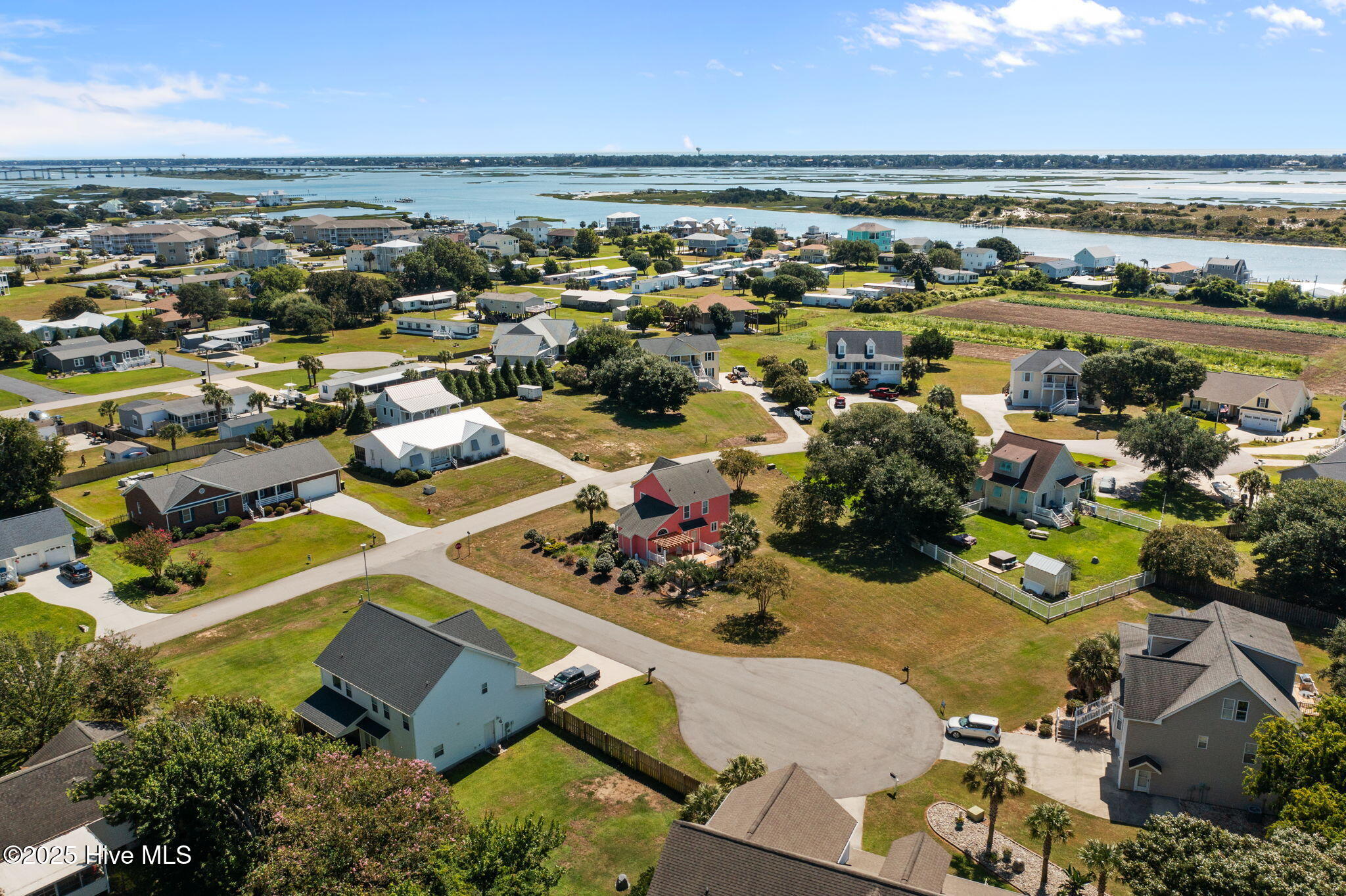 100509024 | Photo 24