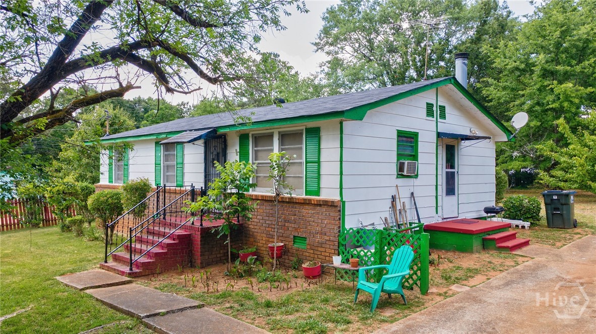 Property at 943 Clairmont Avenue
