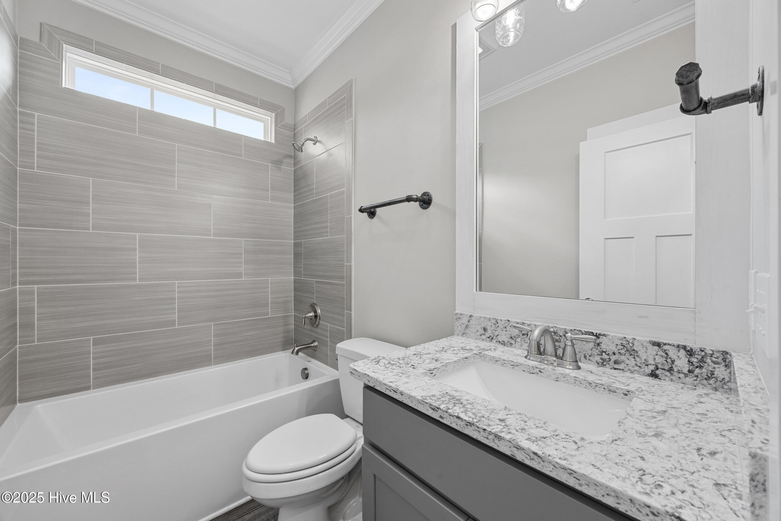 100544586 | Photo 15