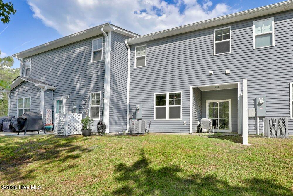 100568323 | Photo 27