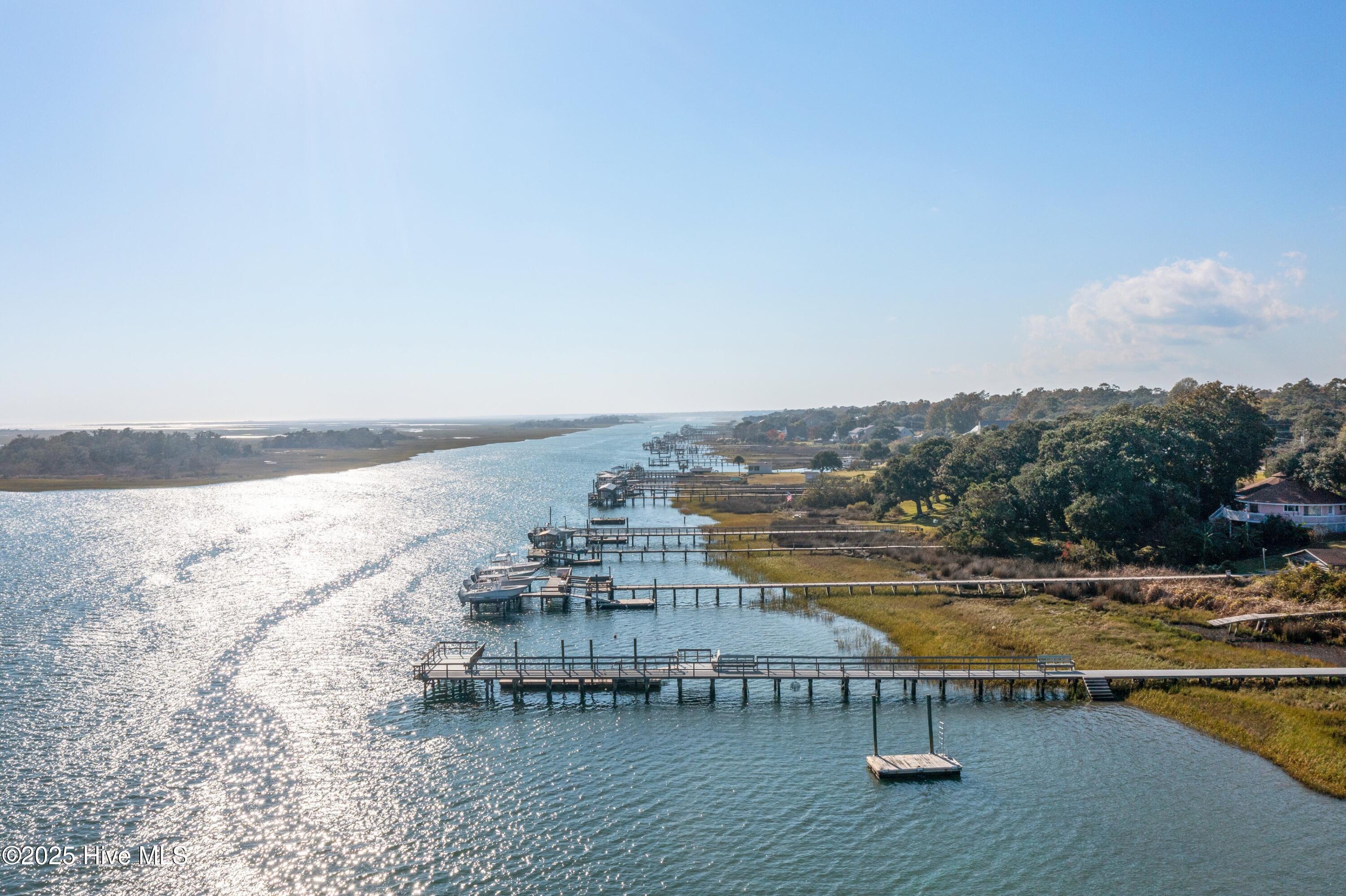 100540985 | Photo 54