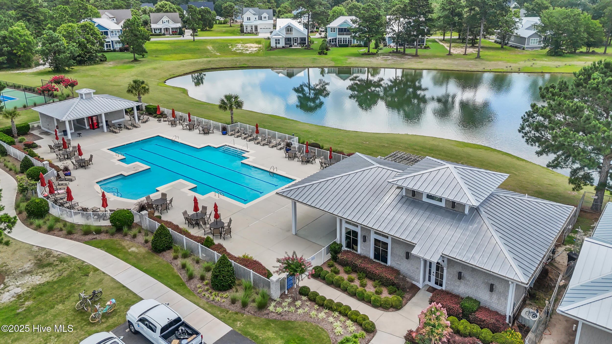 100515249 | Photo 60