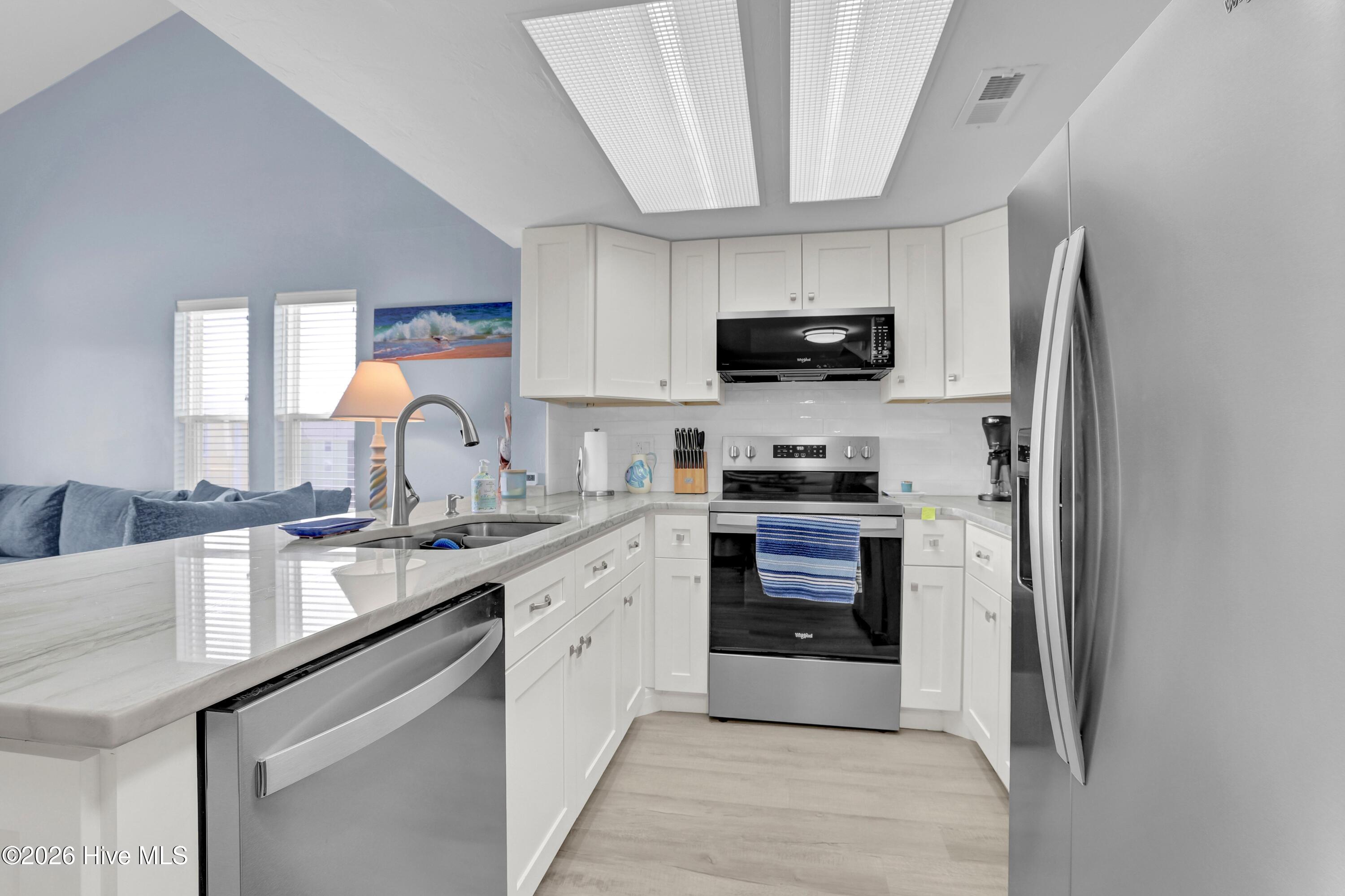 918 N New River Drive UNIT 331, Surf City, NC, 28445