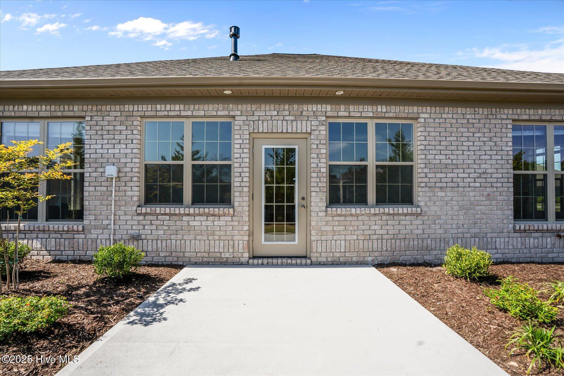 100501271 | Photo 31