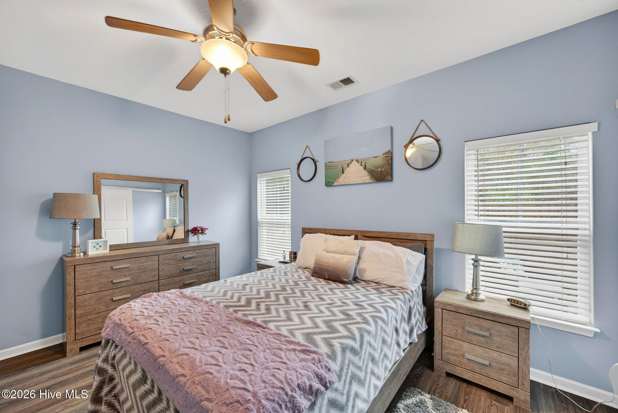 100557620 | Photo 14