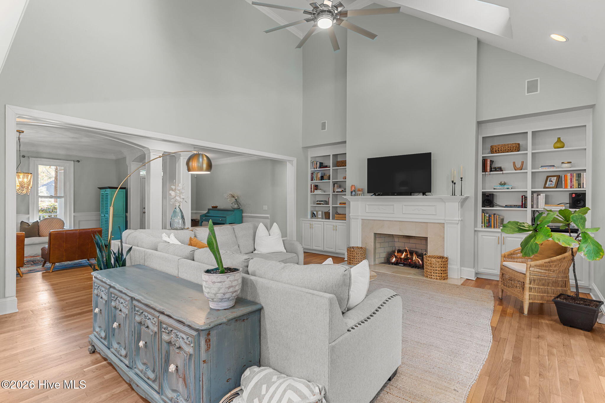 100556874 | Photo 19