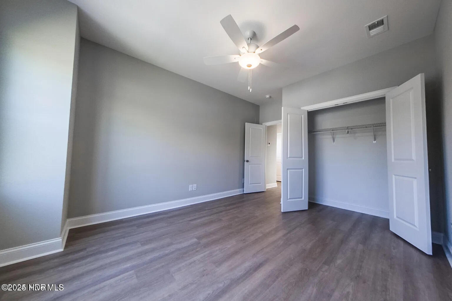 100528909 | Photo 28