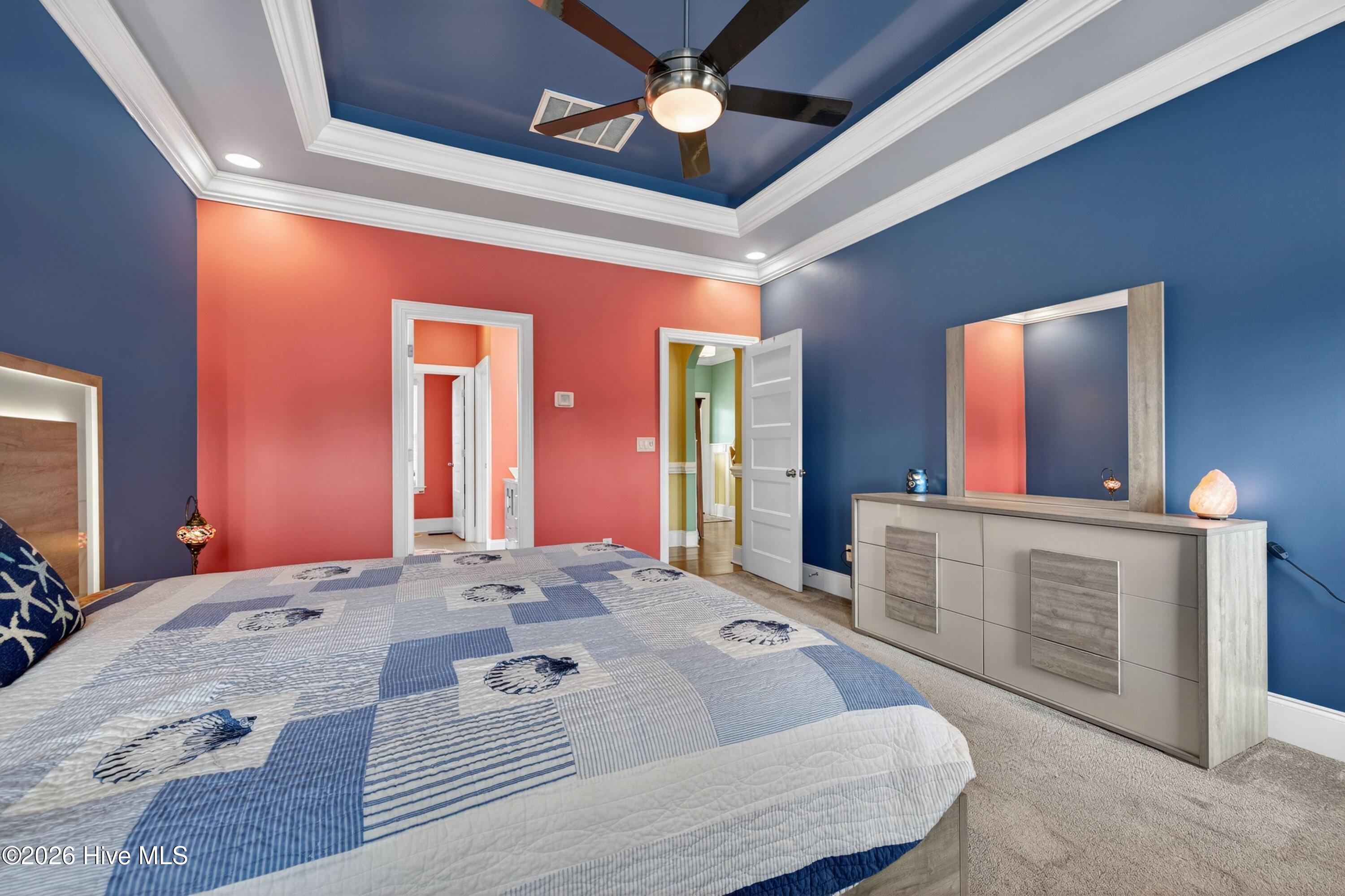 100552458 | Photo 16