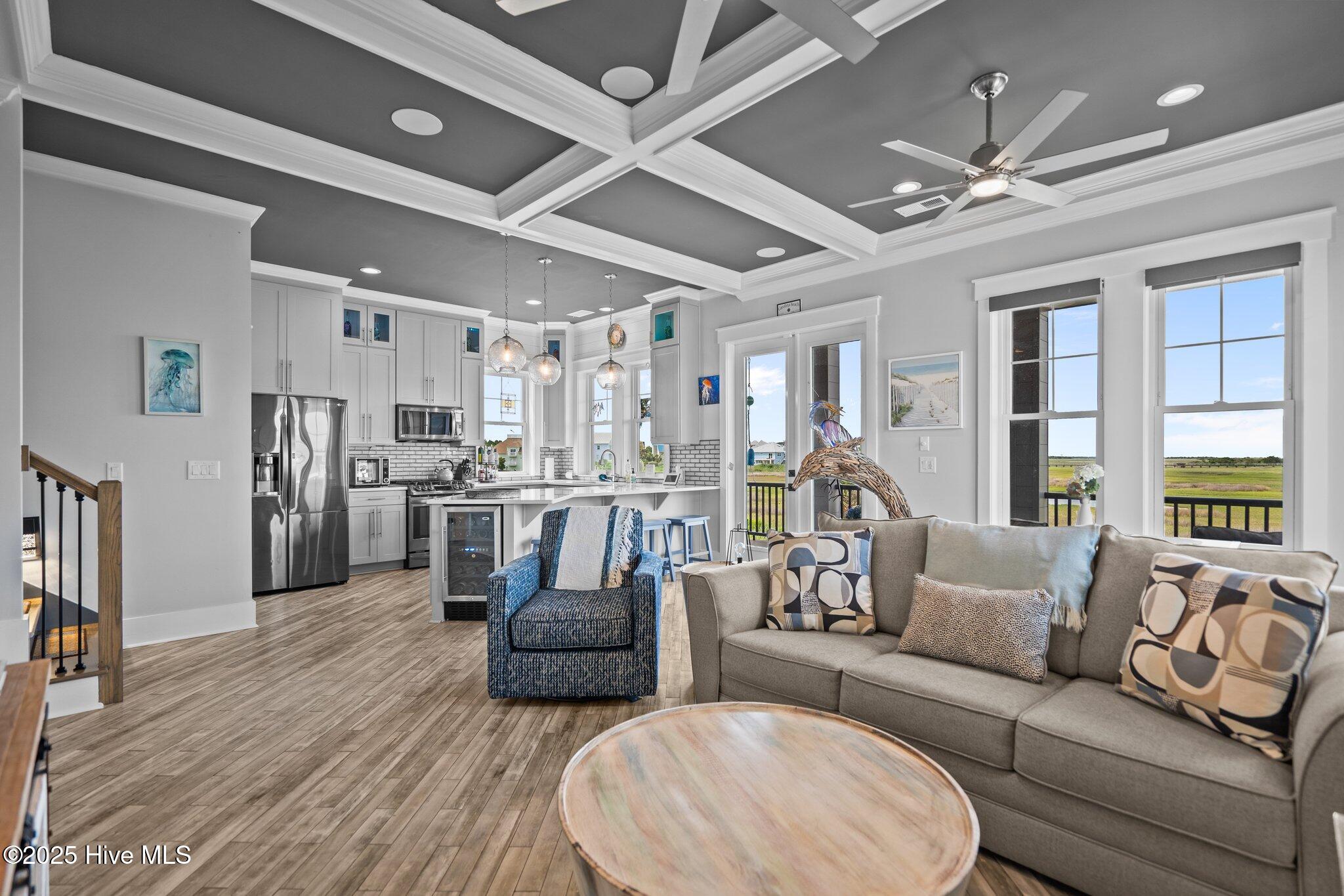 100514029 | Photo 16