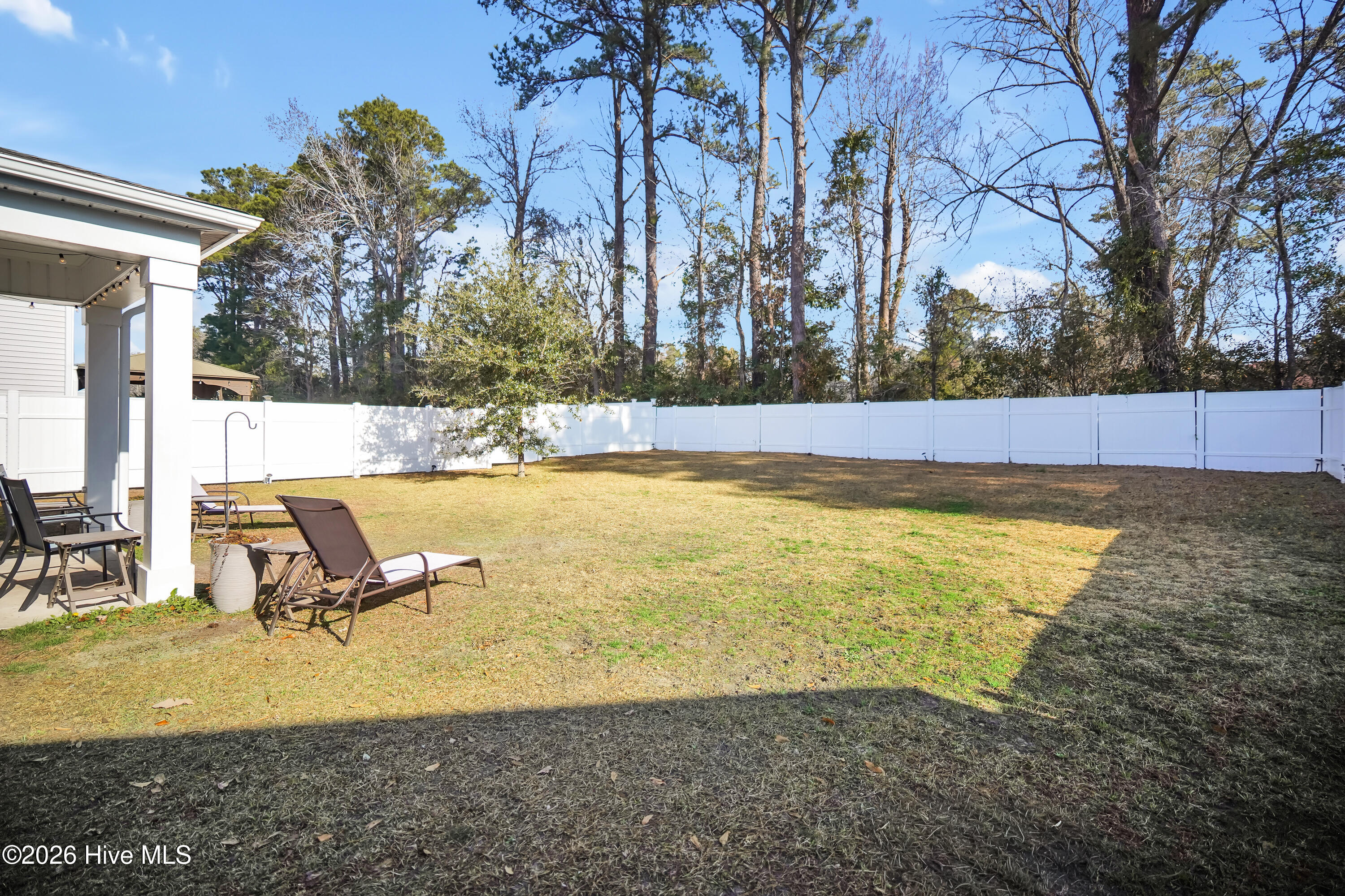 100548211 | Photo 29