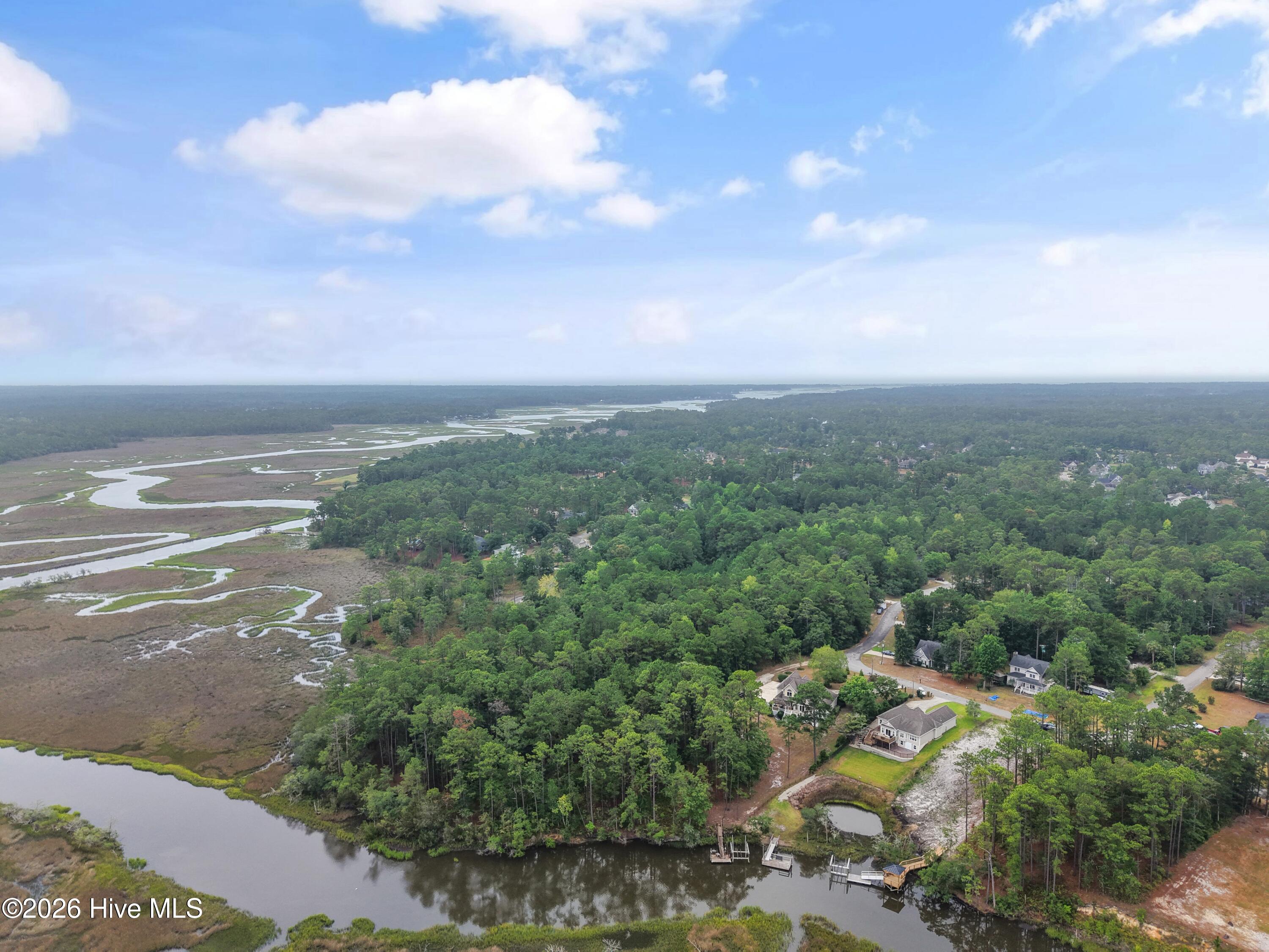 100590858 | Photo 70