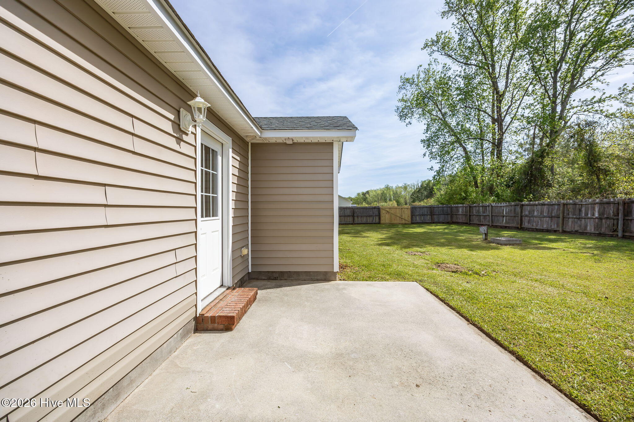 100565884 | Photo 32