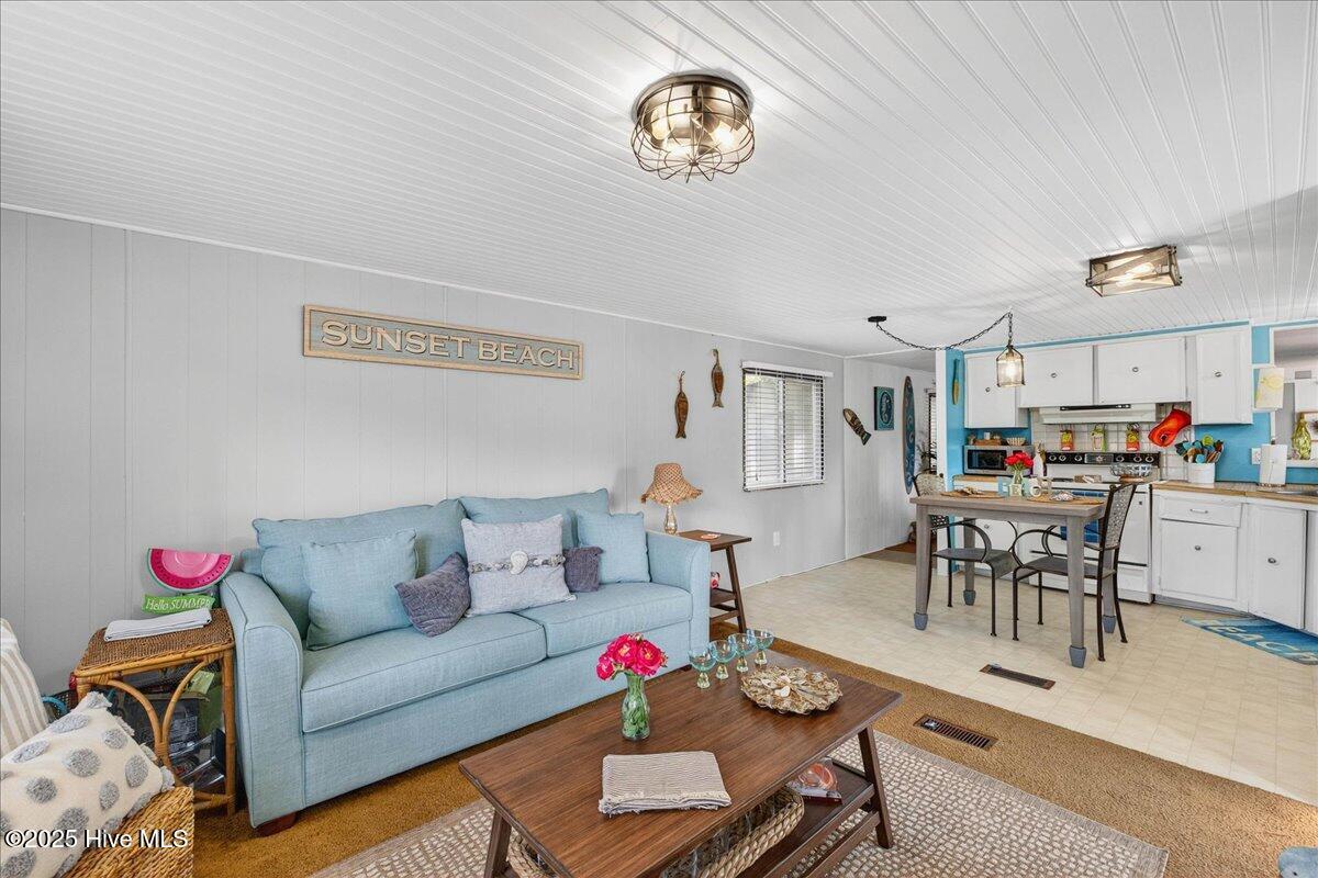 100529592 | Photo 11