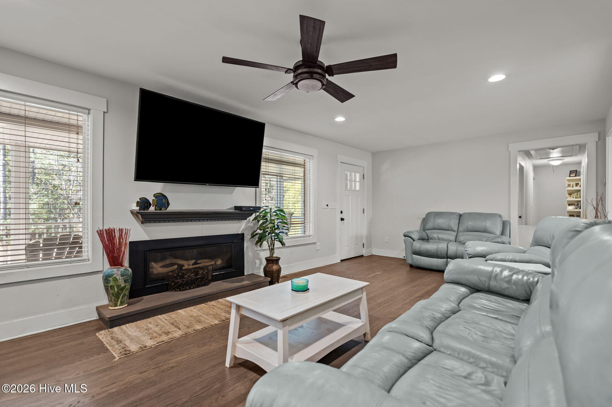 102 Fox Run Drive, Hampstead, NC, 28443