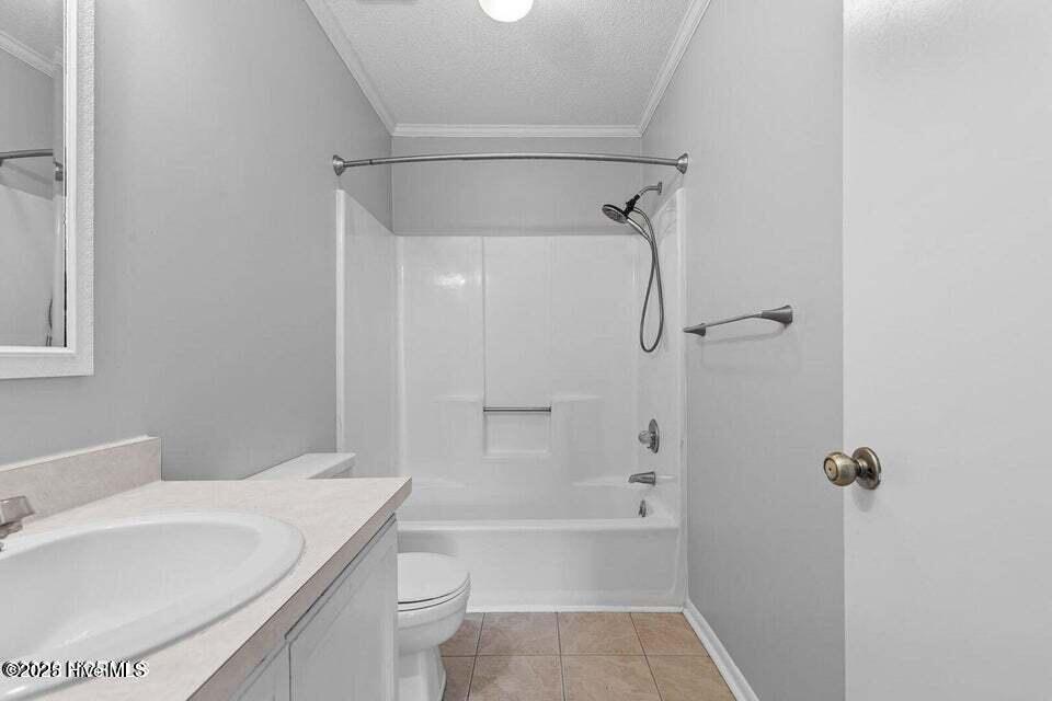 100565233 | Photo 14