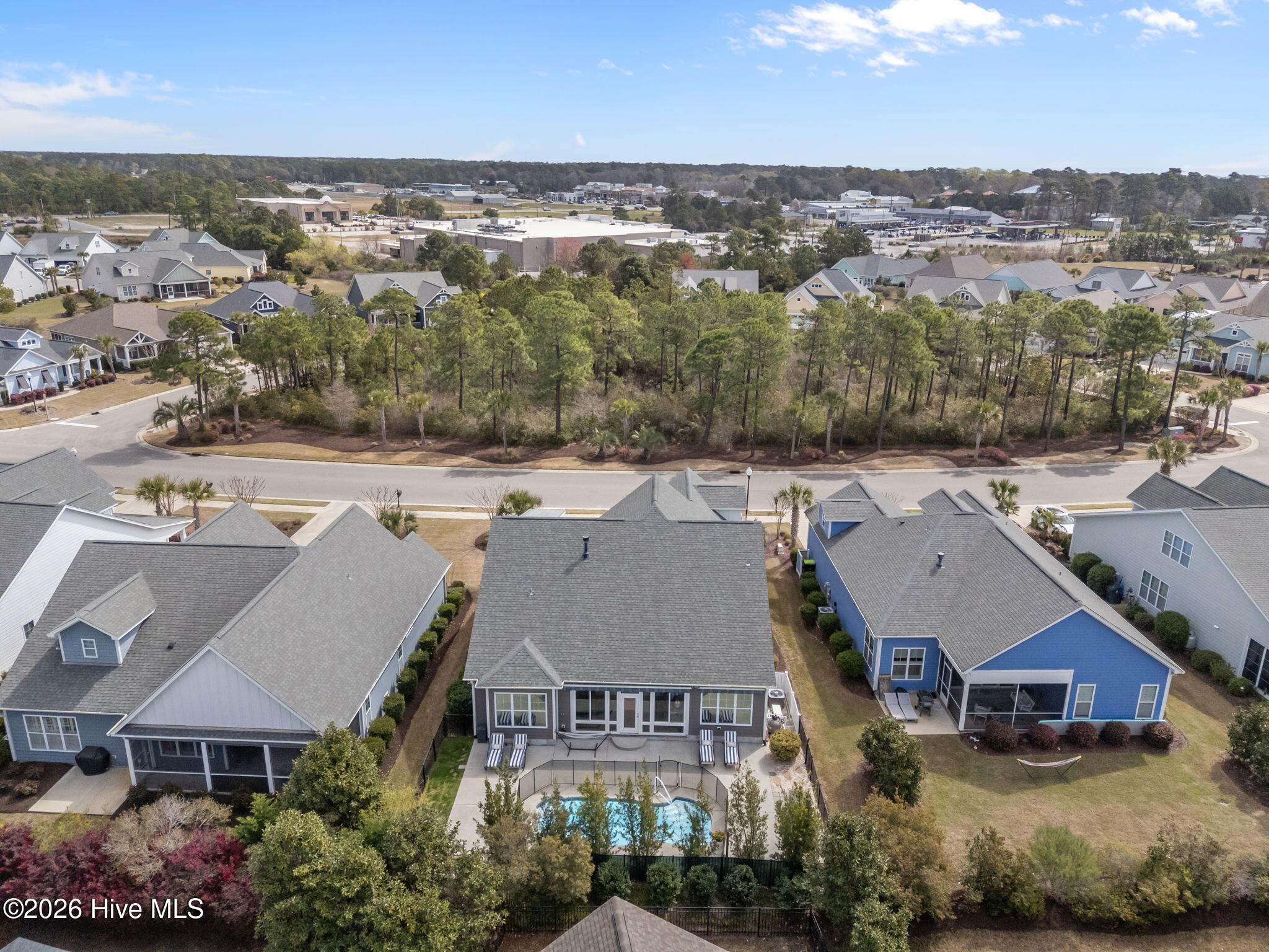 100563042 | Photo 38