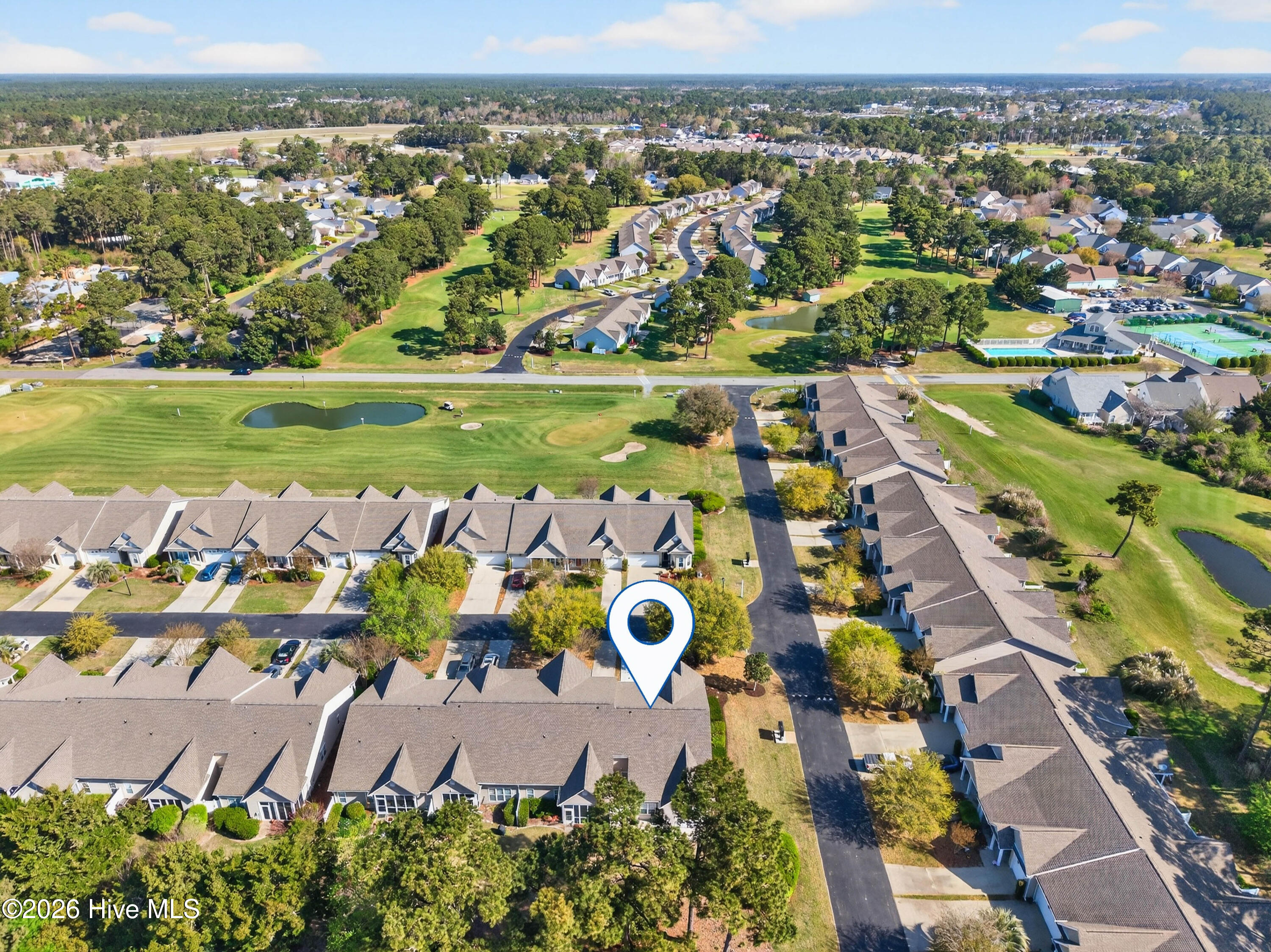 100564275 | Photo 43