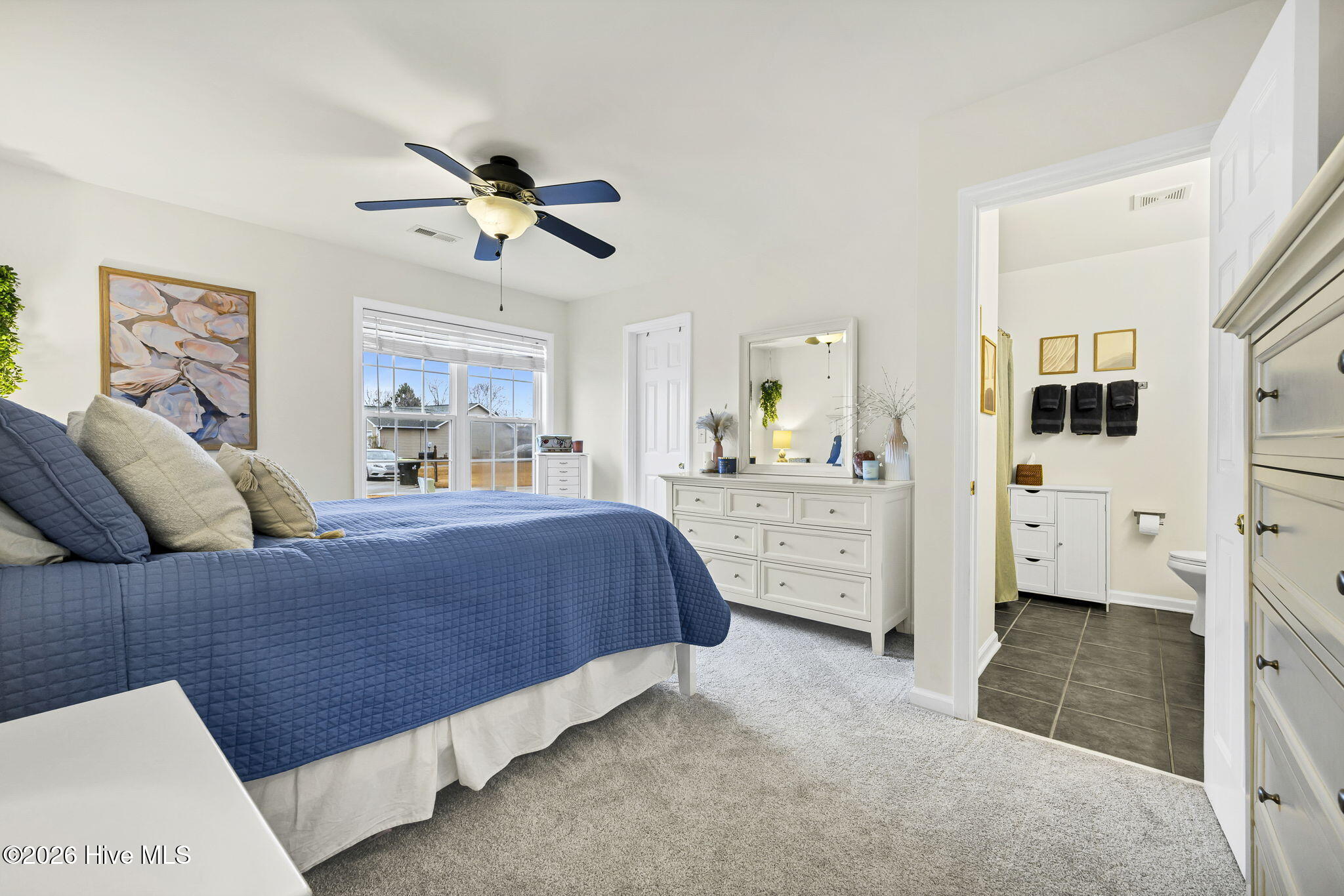 100556201 | Photo 10