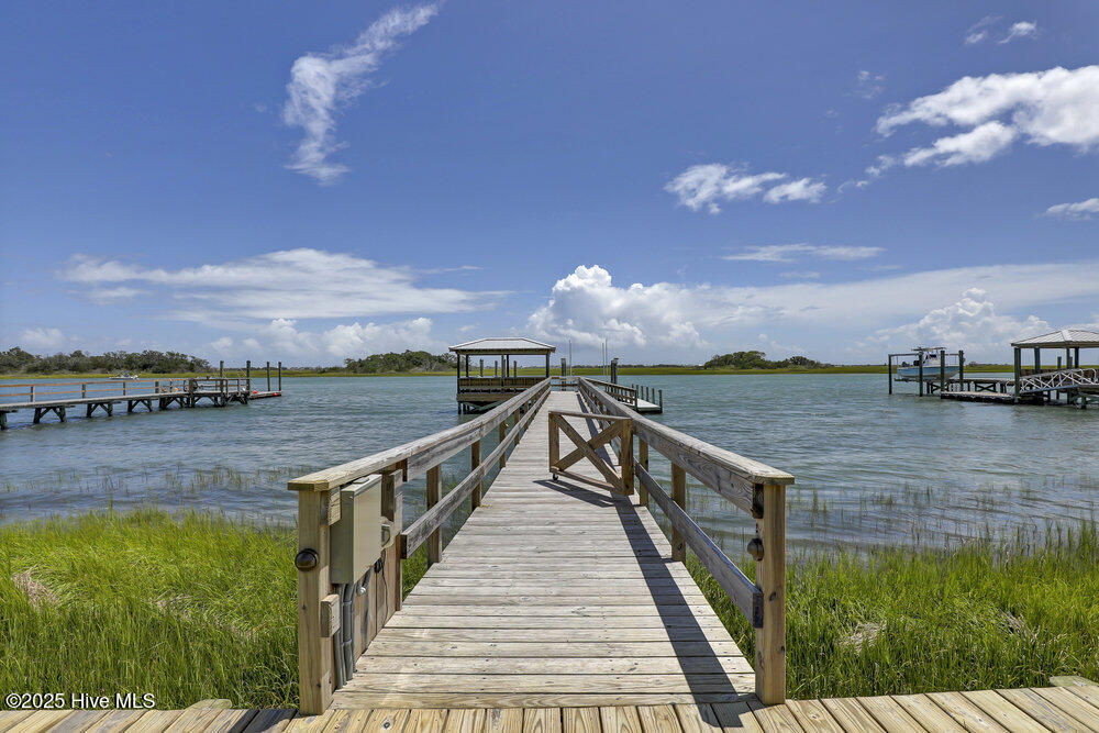 100556855 | Photo 26