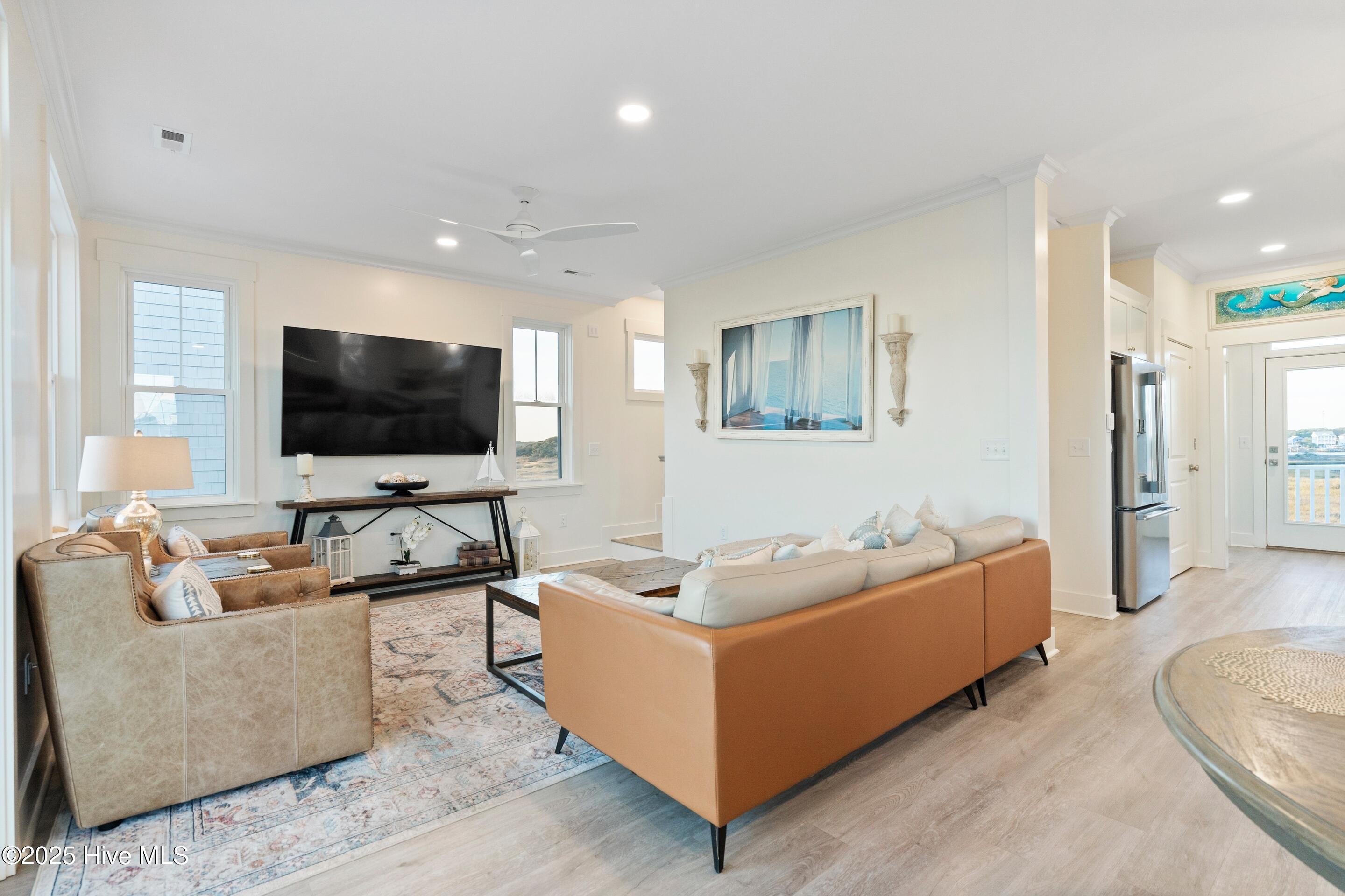 100540590 | Photo 31