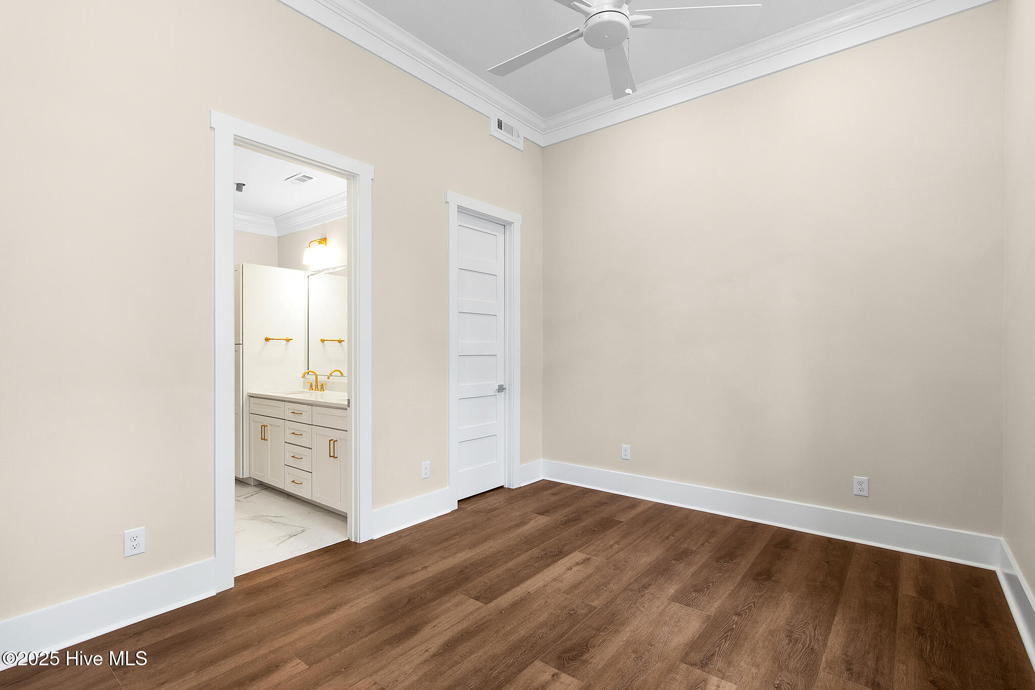 Homes for sale in Beaufort, NC | 805 Mulberry St #Unit 105, Beaufort, NC 28516 | MLS# 100535353