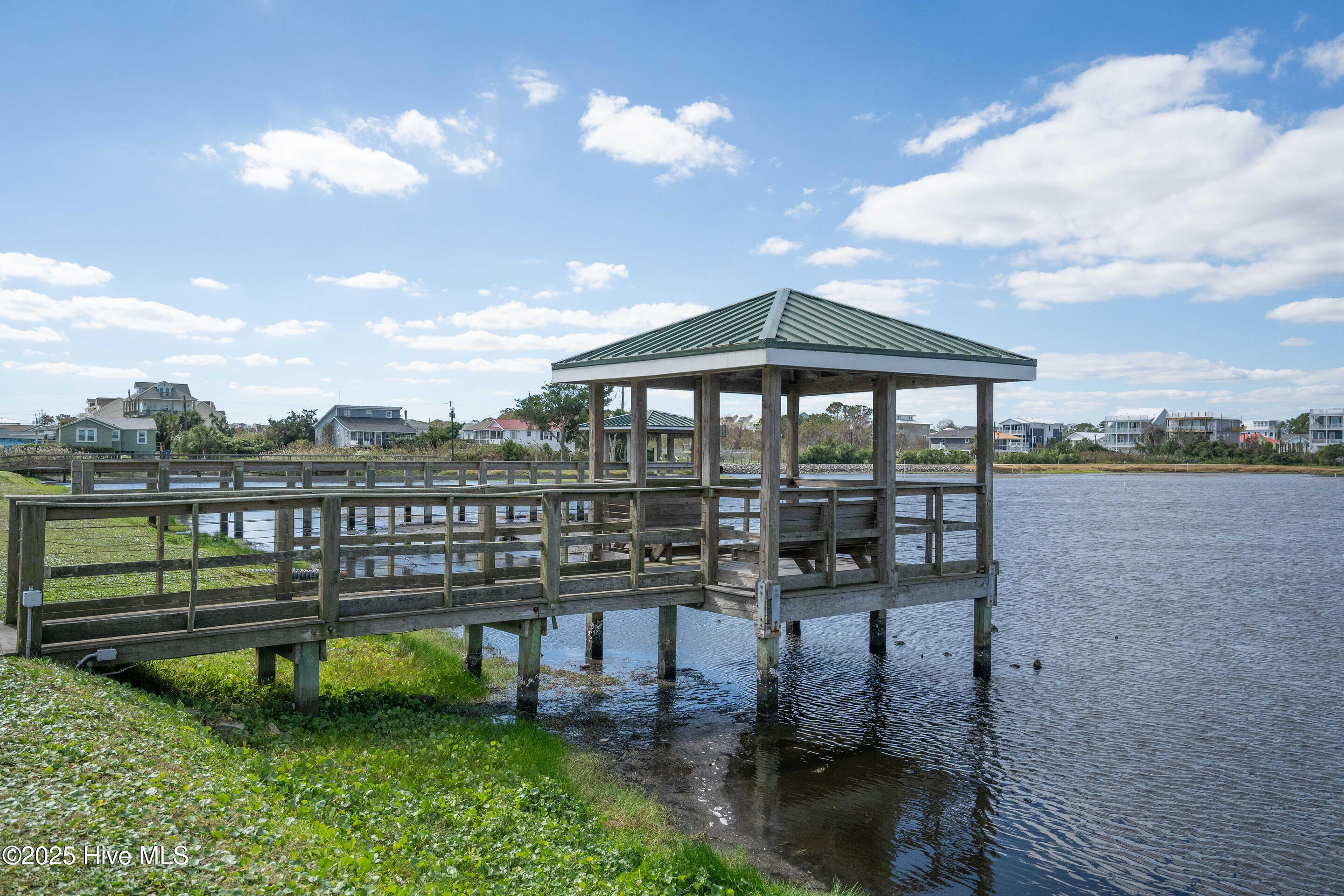 100548338 | Photo 49