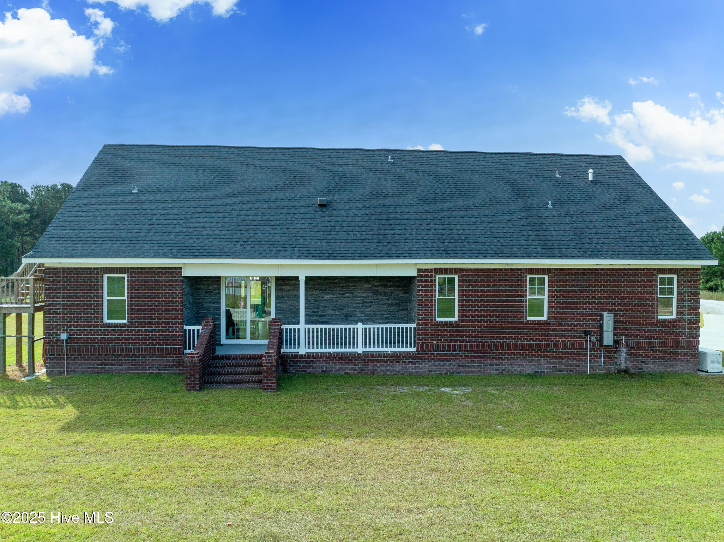 100531551 | Photo 38