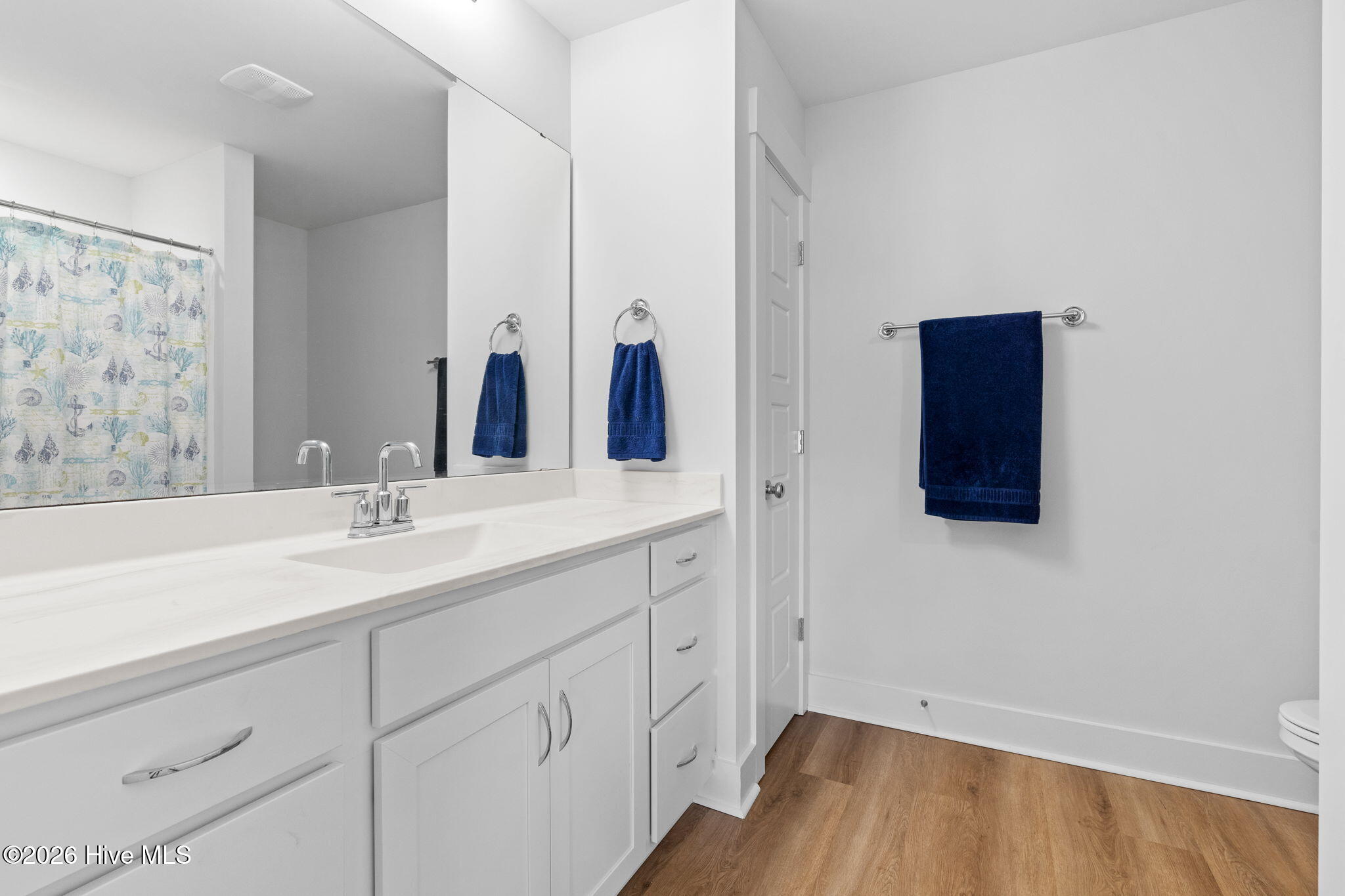 100549821 | Photo 16