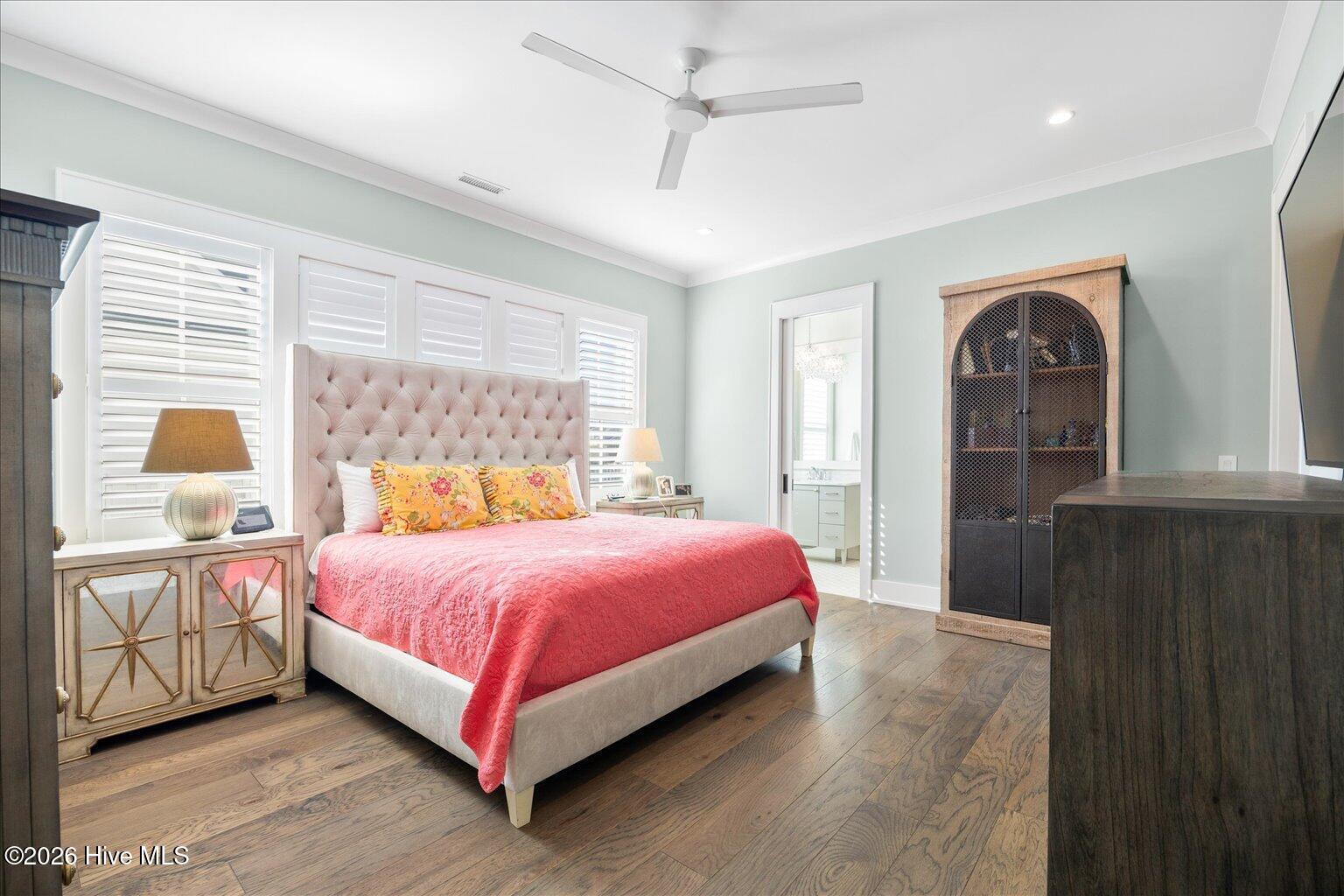 100550299 | Photo 15