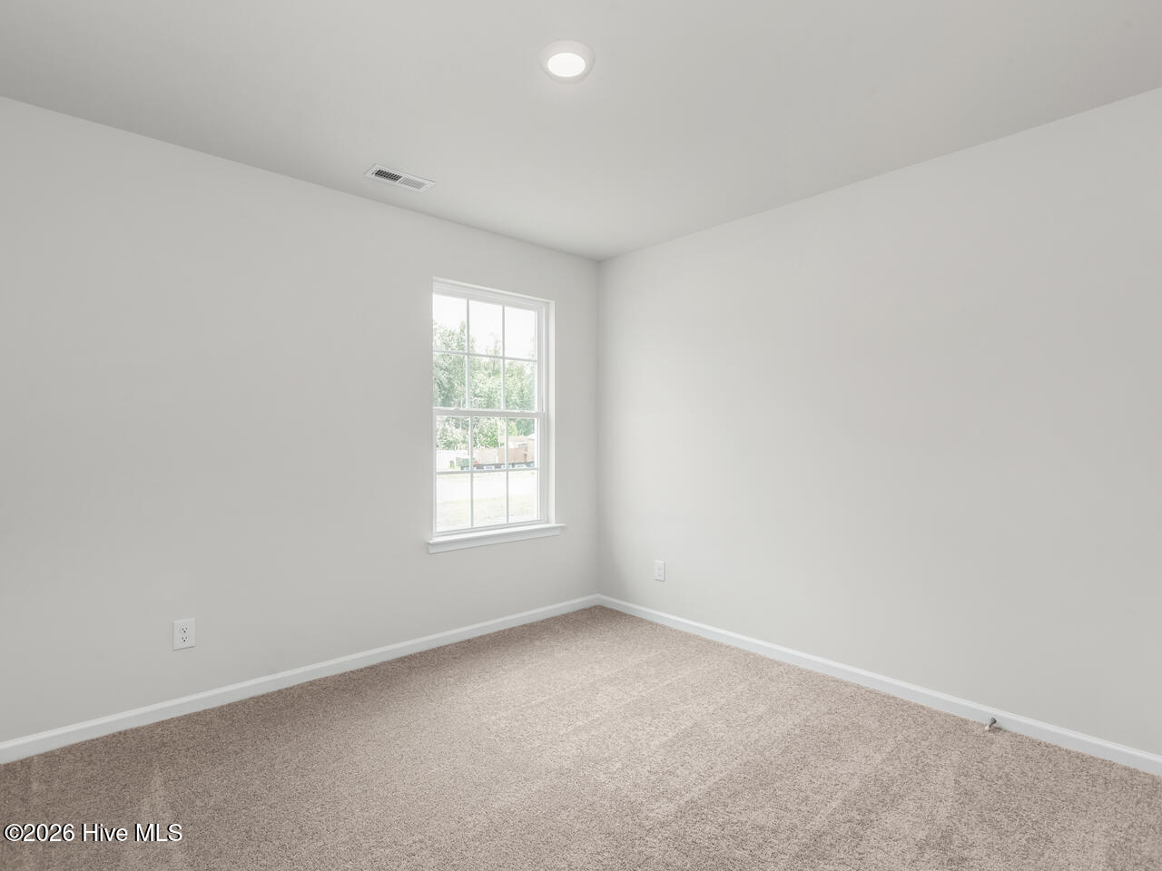 100548356 | Photo 23