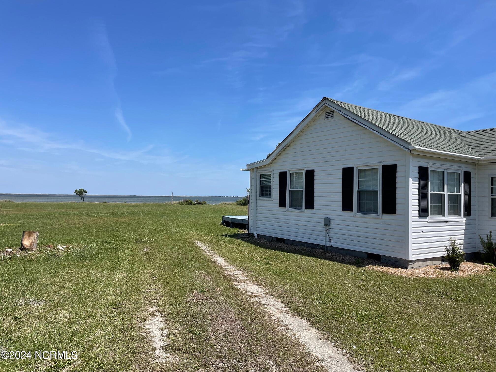 2524 Cedar Island Road,Cedar Island