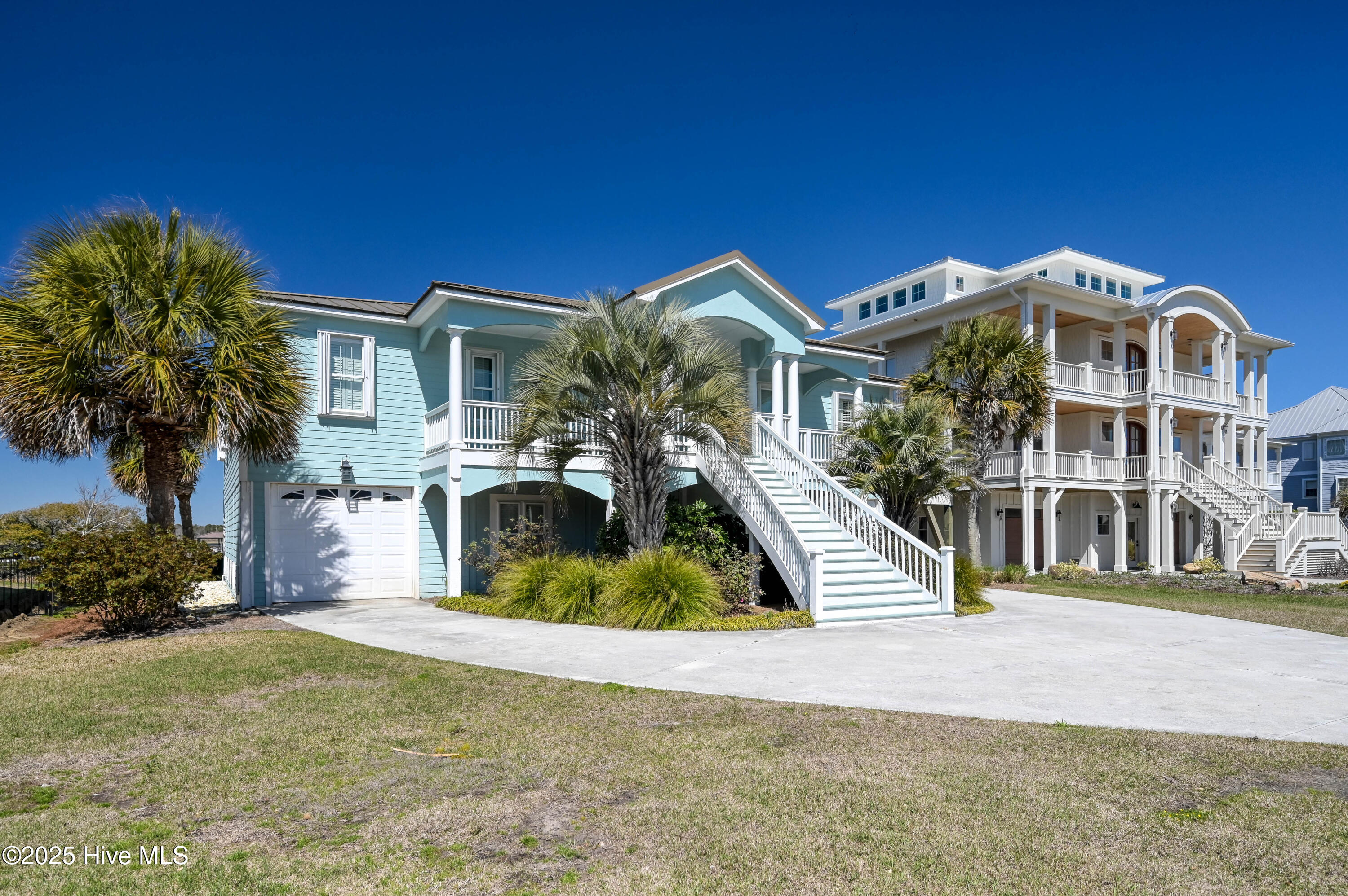 40 Sailview Drive, North Topsail Beach, NC 28460 – photo 4: Side Elevation