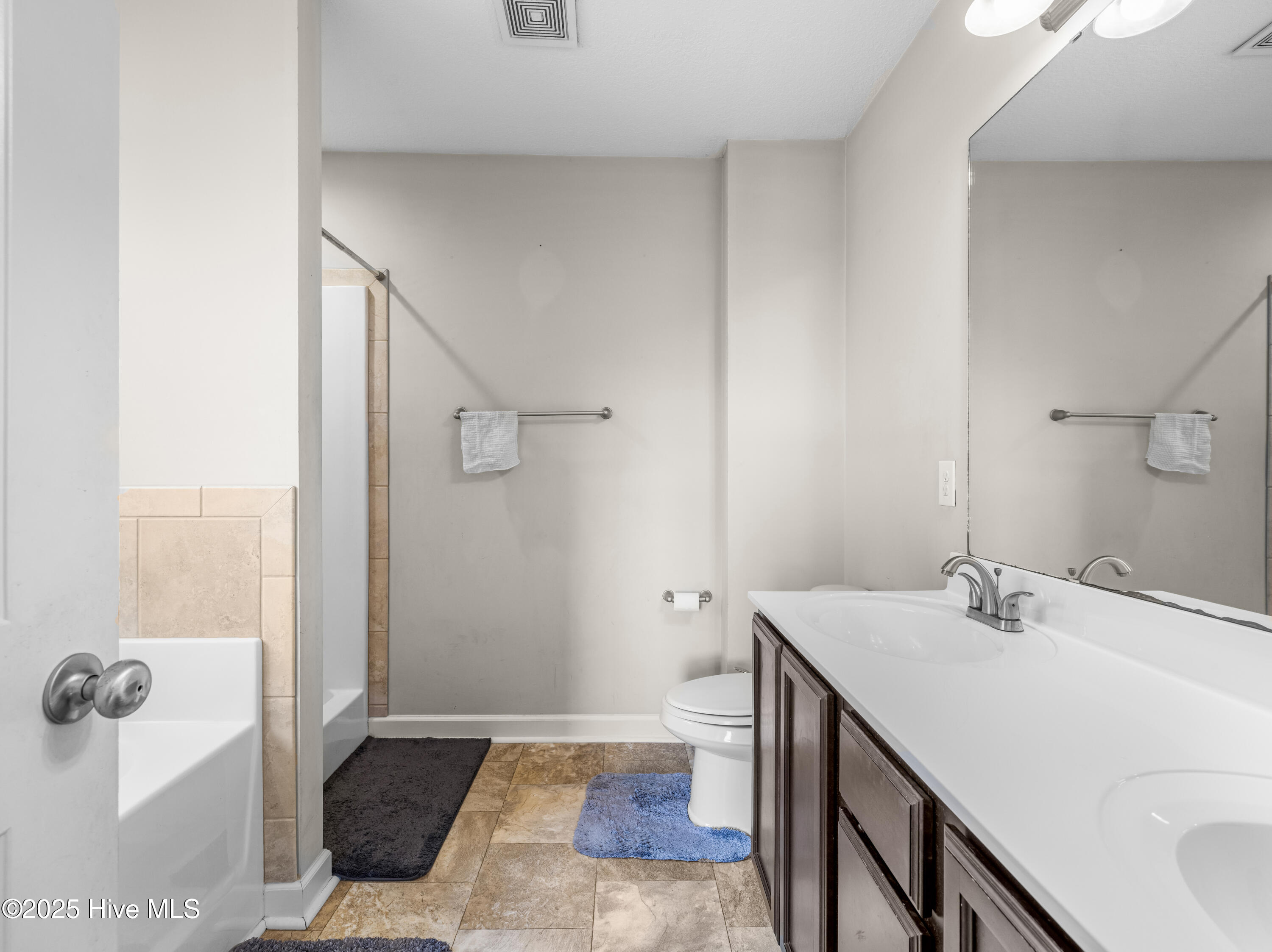 100538122 | Photo 29