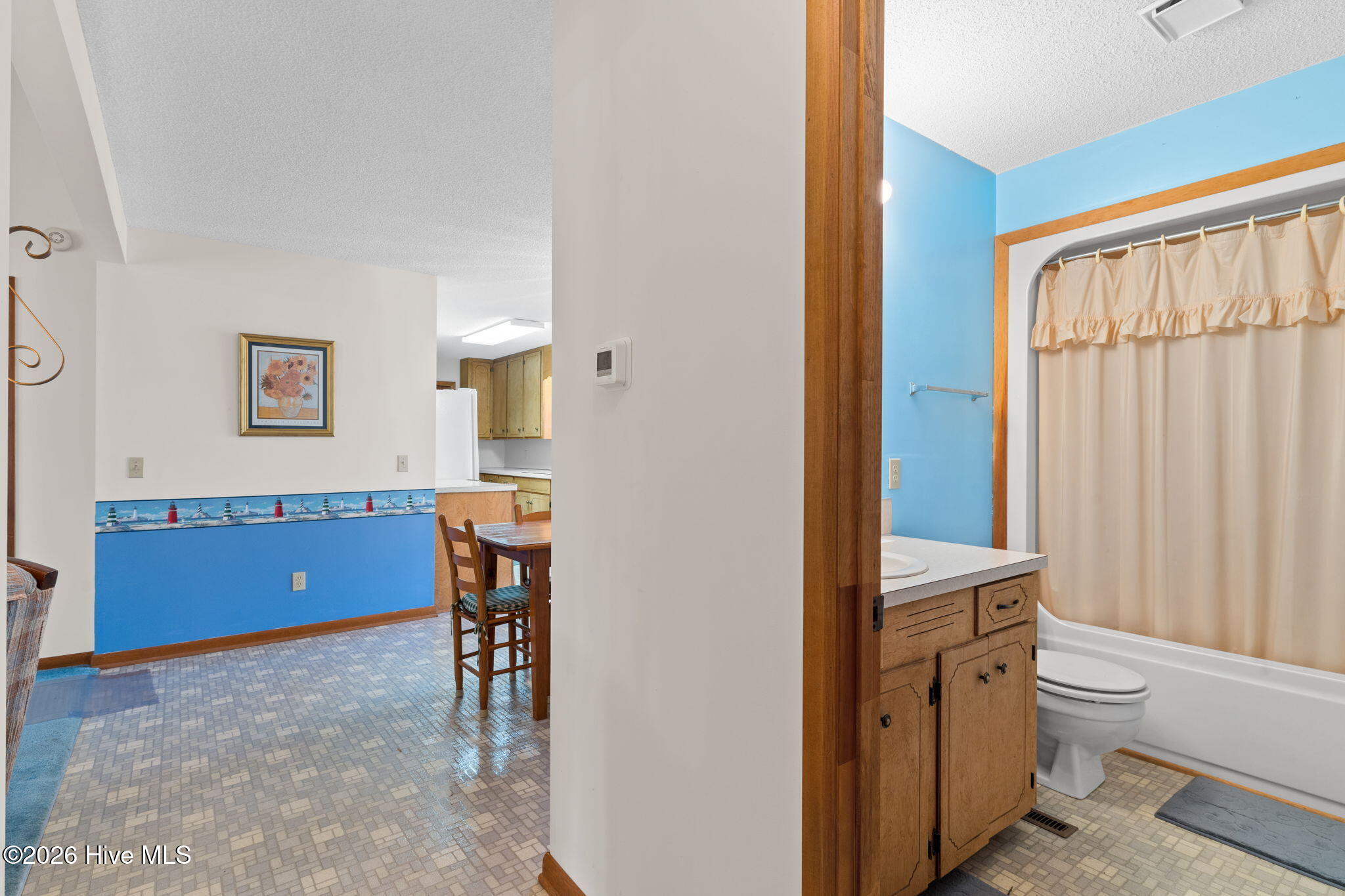 100551334 | Photo 21