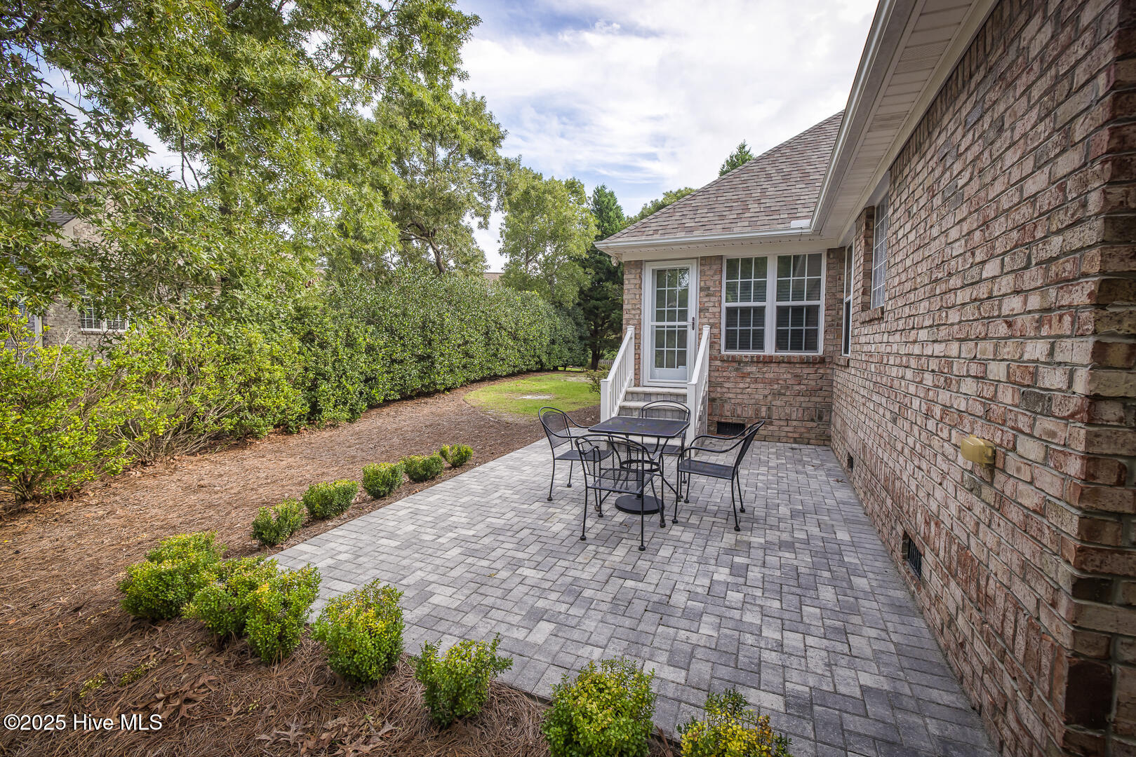 100538181 | Photo 54