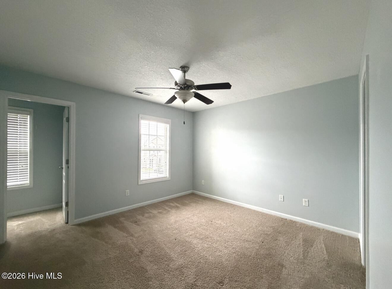 100561951 | Photo 14