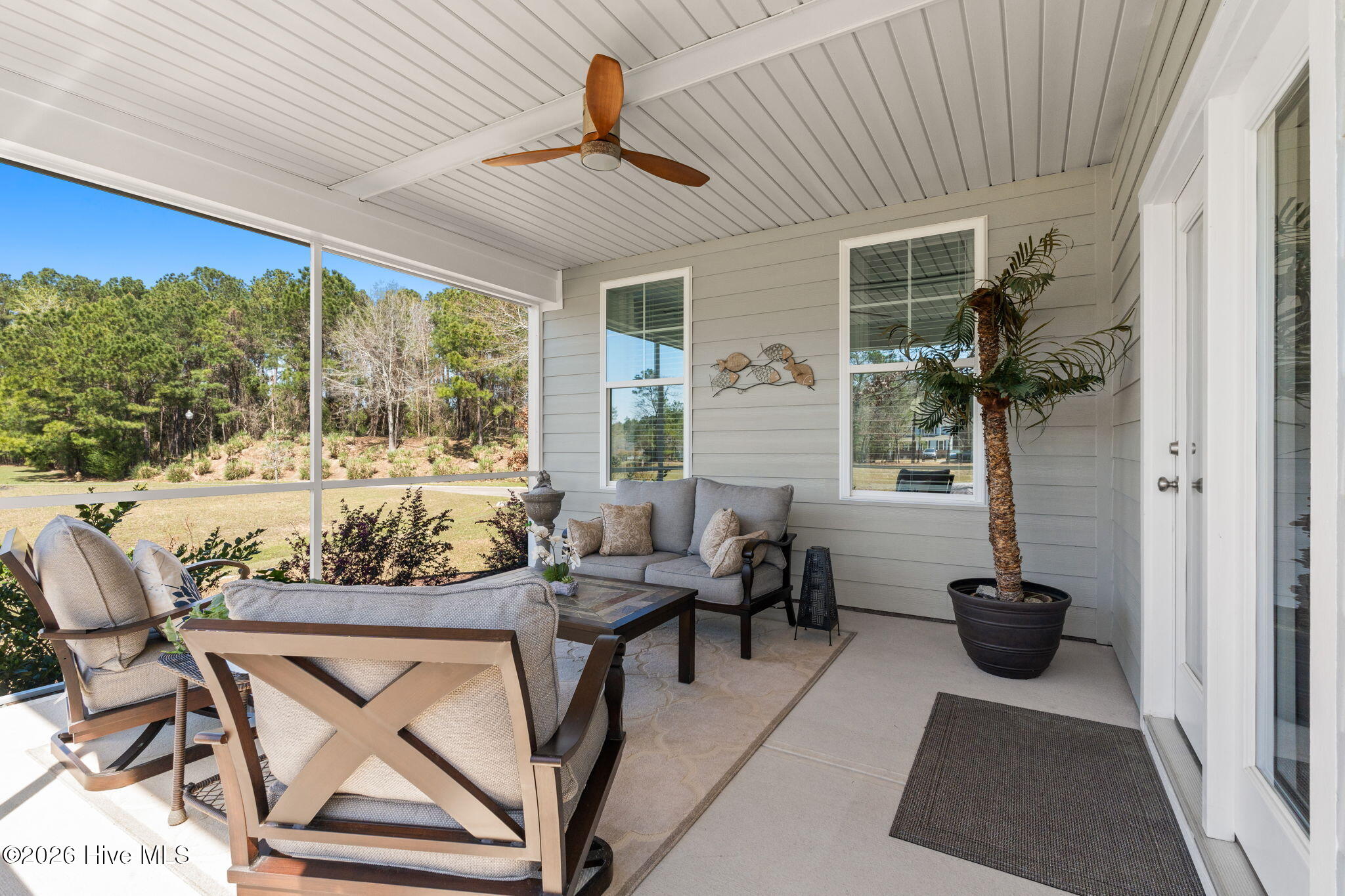 100561816 | Photo 20