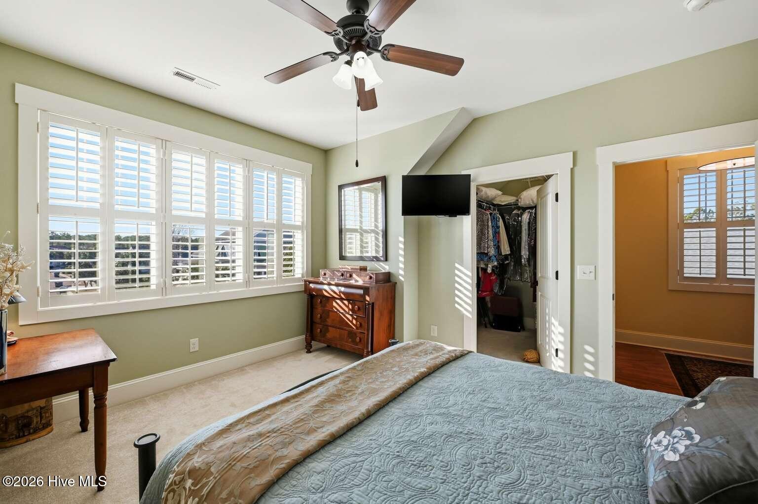 100552752 | Photo 25